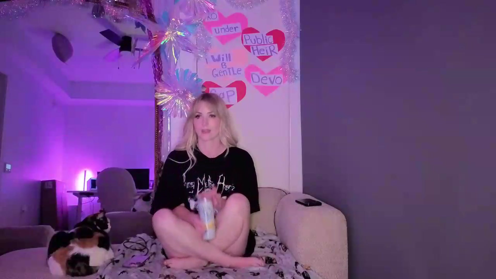 Gallery image thumbnail from Lunafayexo's myfreecams stream on, 06/24/2026, 03:11 image 10 of 20
