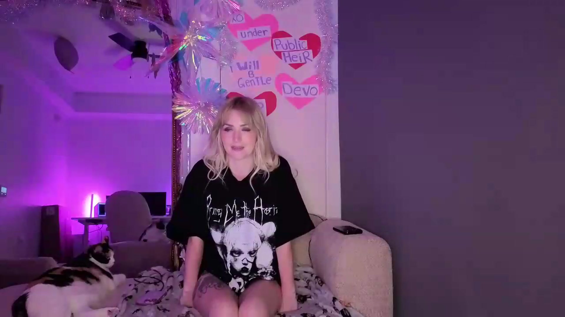 Gallery image thumbnail from Lunafayexo's myfreecams stream on, 06/24/2026, 03:11 image 13 of 20