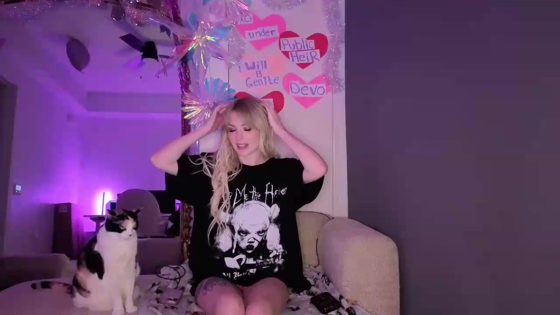 Gallery image thumbnail from Lunafayexo's myfreecams stream on, 06/24/2026, 03:11 image 5 of 20