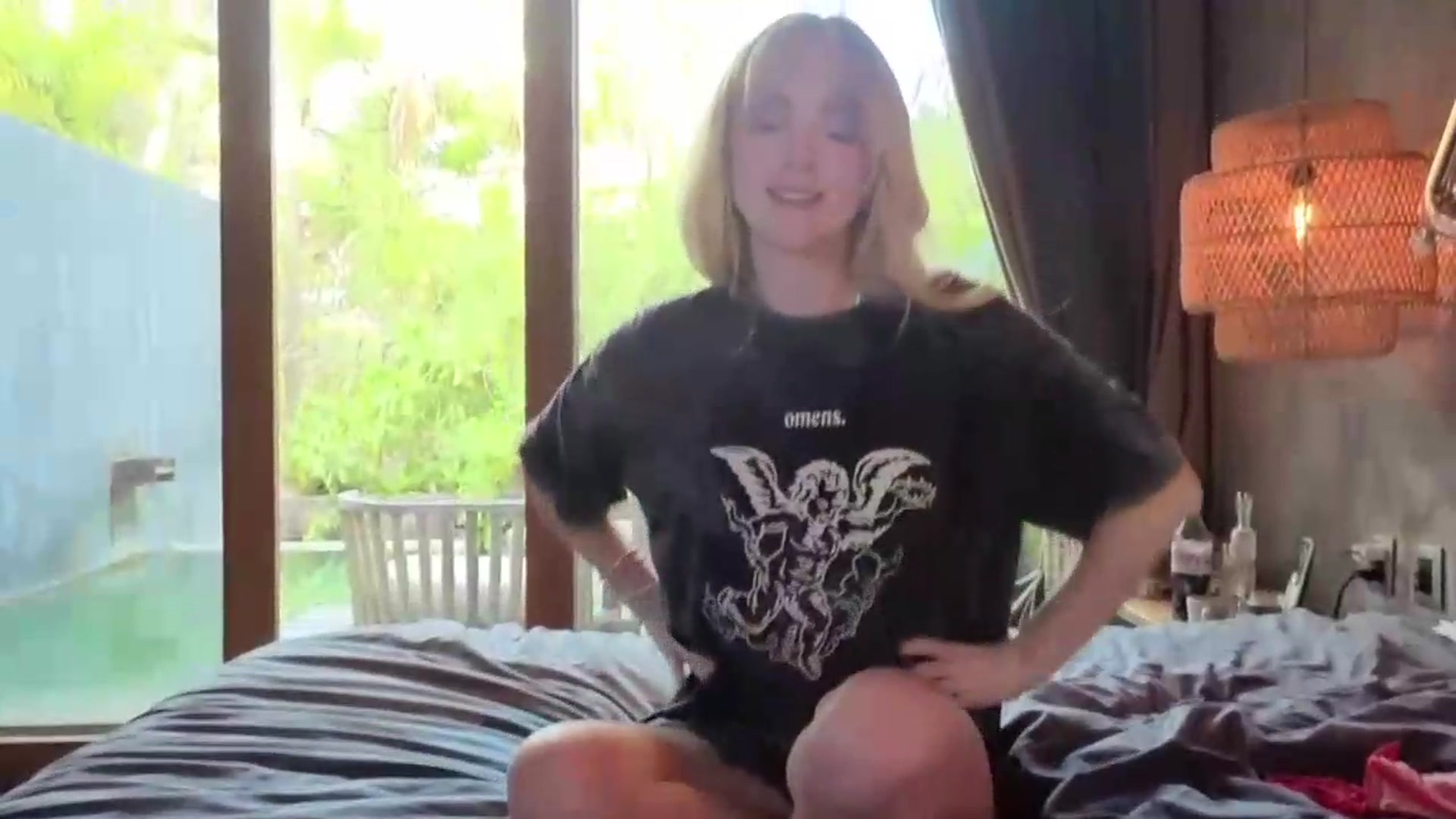Gallery image thumbnail from Lunafayexo's myfreecams stream on, 07/19/2026, 22:19 image 17 of 20