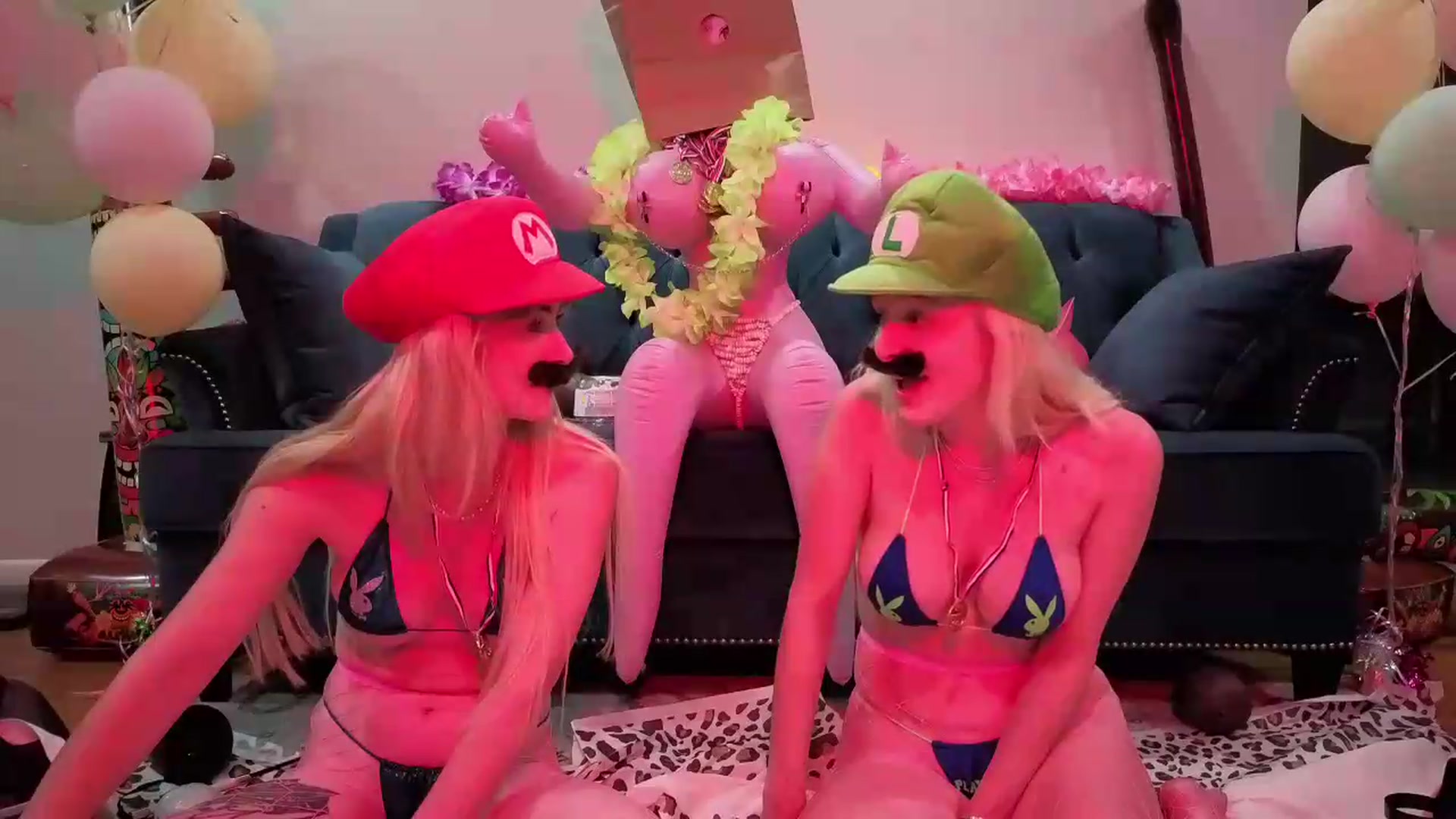 Gallery image thumbnail from Lunafayexo's myfreecams stream on, 07/23/2026, 10:08 image 10 of 20