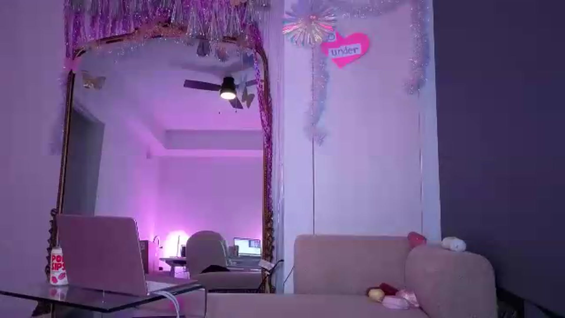 Gallery image thumbnail from Lunafayexo's myfreecams stream on, 07/28/2026, 04:14 image 15 of 20