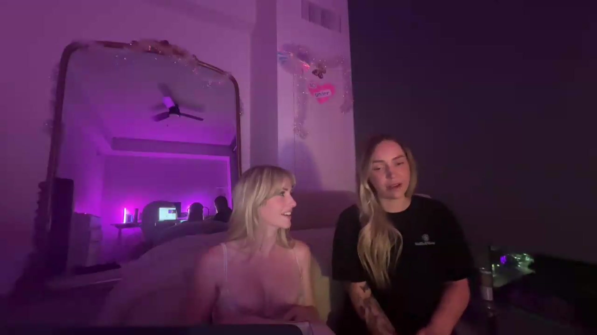Gallery image thumbnail from Lunafayexo's myfreecams stream on, 08/22/2026, 05:46 image 5 of 20