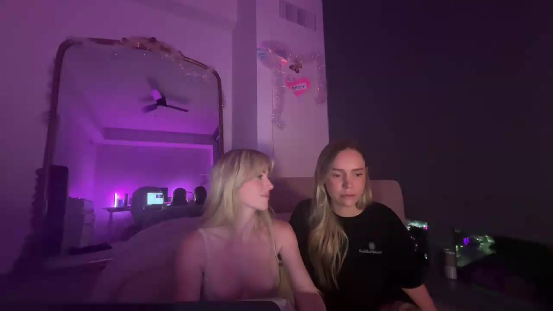 Gallery image thumbnail from Lunafayexo's myfreecams stream on, 08/22/2026, 05:46 image 6 of 20