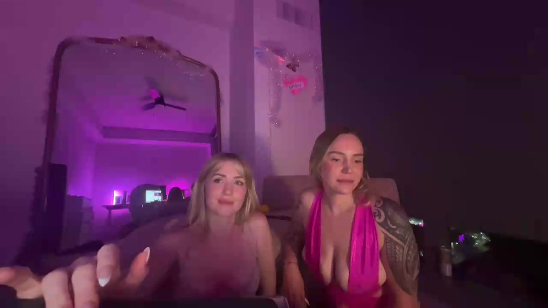 Gallery image thumbnail from Lunafayexo's myfreecams stream on, 08/22/2026, 05:46 image 20 of 20