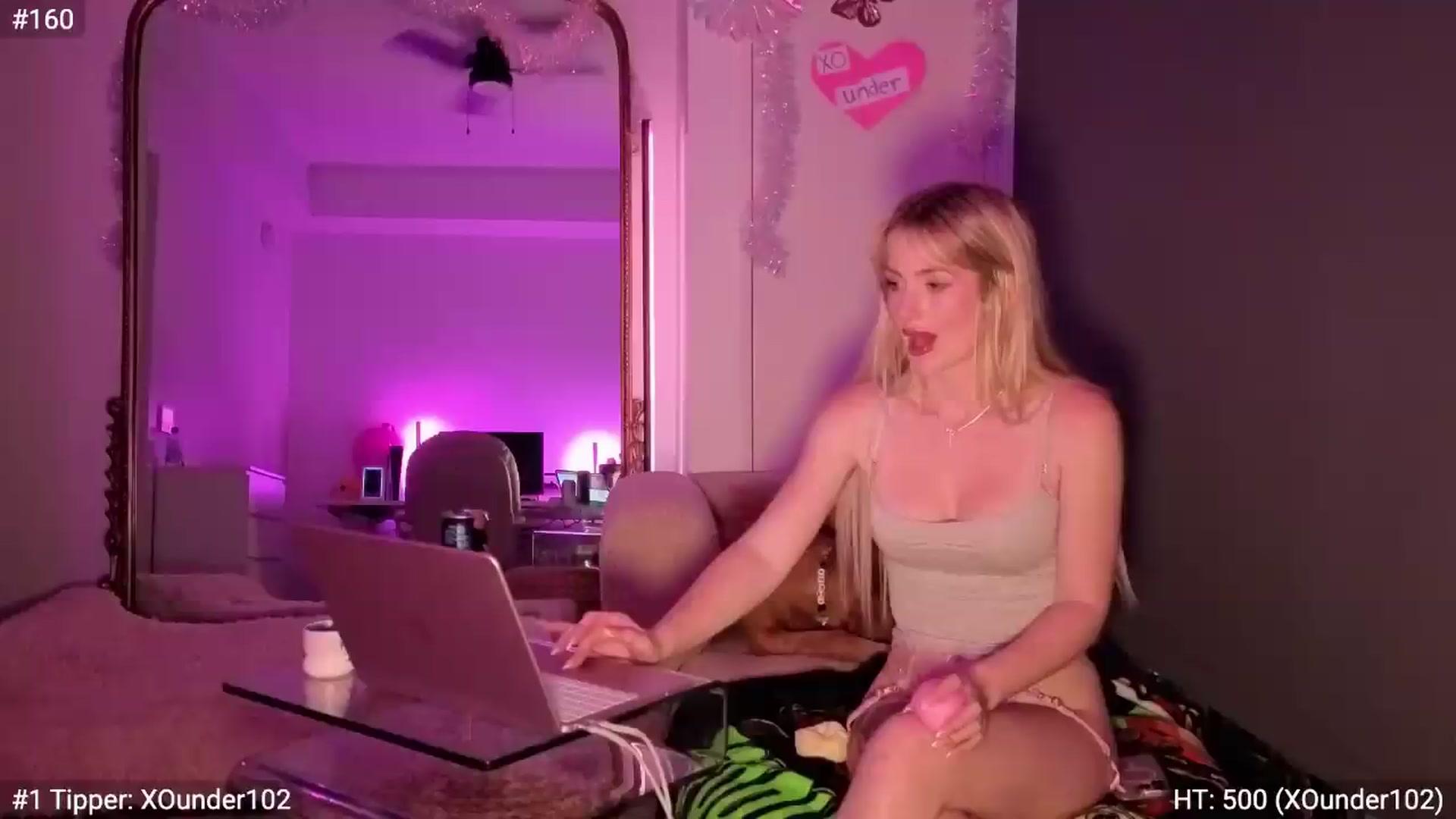 Gallery image thumbnail from Lunafayexo's myfreecams stream on, 09/05/2026, 03:21 image 8 of 20