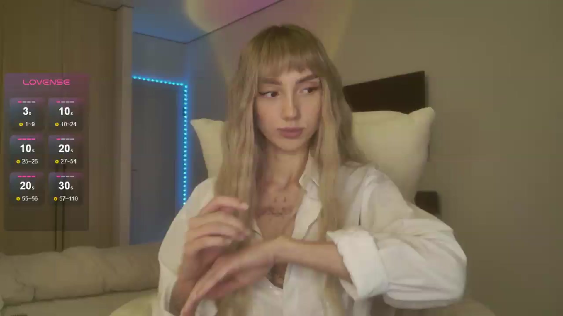 Gallery image thumbnail from Lunainnk's myfreecams stream on, 06/23/2026, 24:29 image 12 of 20