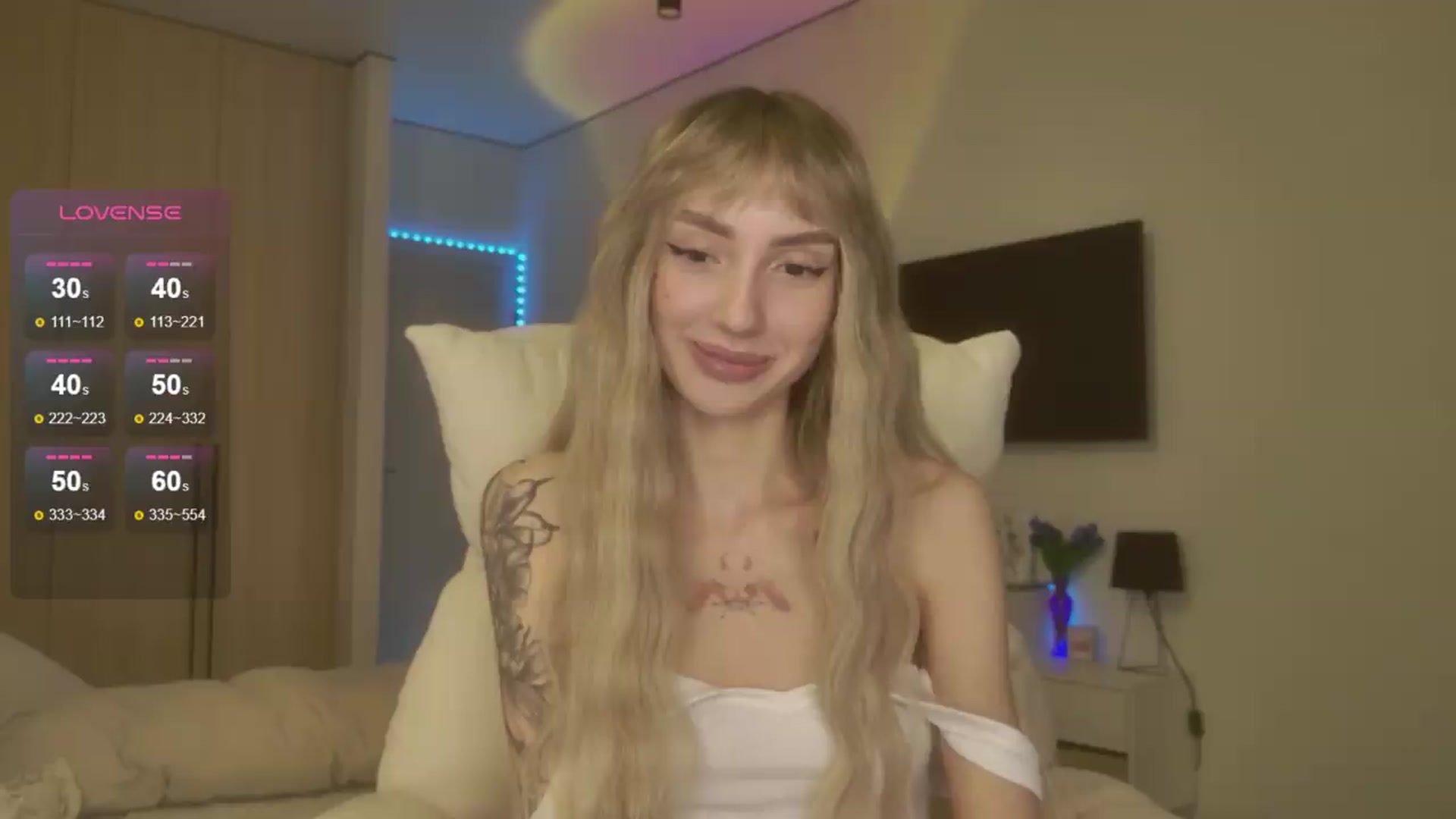 Gallery image thumbnail from Lunainnk's myfreecams stream on, 06/23/2026, 24:29 image 9 of 20