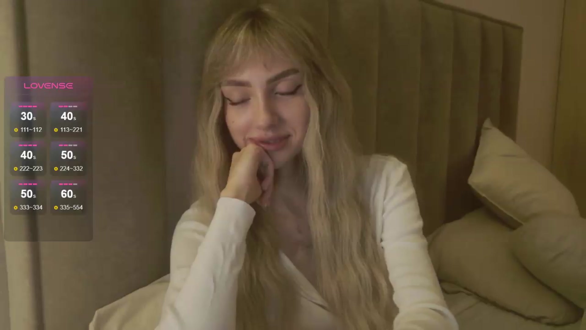 Gallery image thumbnail from Lunainnk's myfreecams stream on, 06/24/2026, 24:07 image 15 of 20