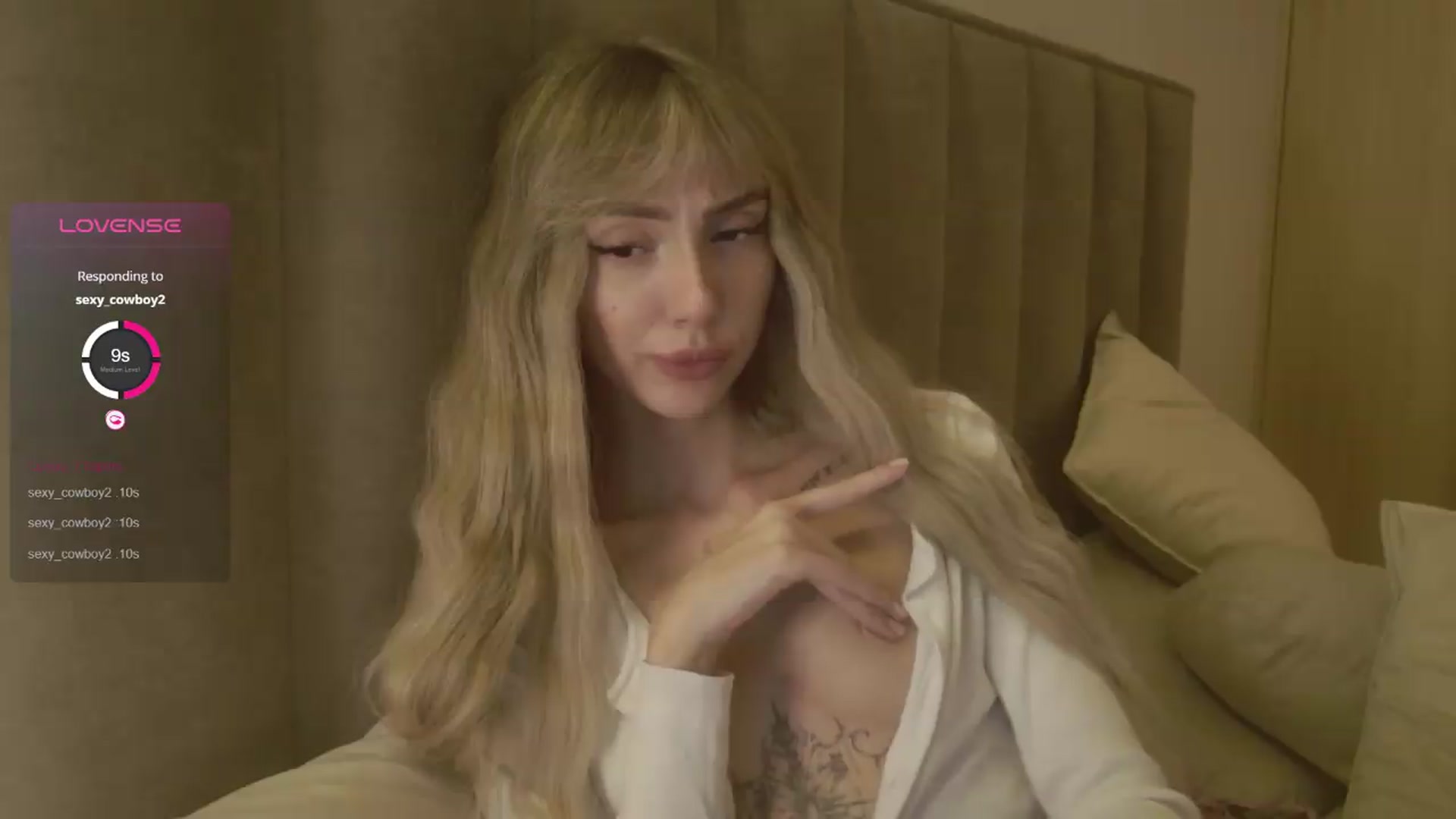 Gallery image thumbnail from Lunainnk's myfreecams stream on, 06/24/2026, 24:07 image 20 of 20
