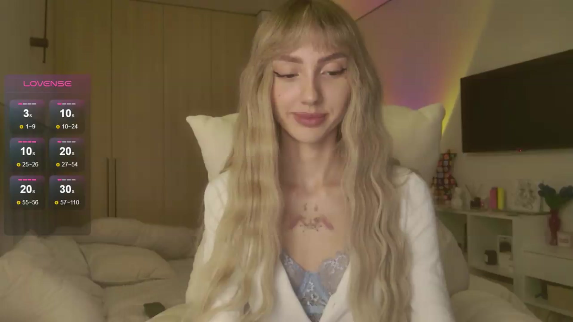Gallery image thumbnail from Lunainnk's myfreecams stream on, 06/24/2026, 24:07 image 7 of 20