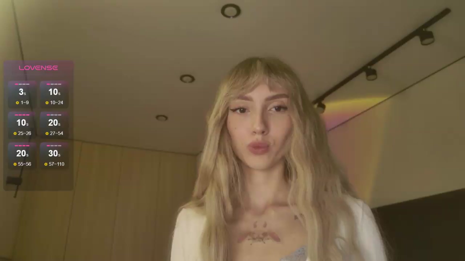 Gallery image thumbnail from Lunainnk's myfreecams stream on, 06/24/2026, 24:07 image 3 of 20