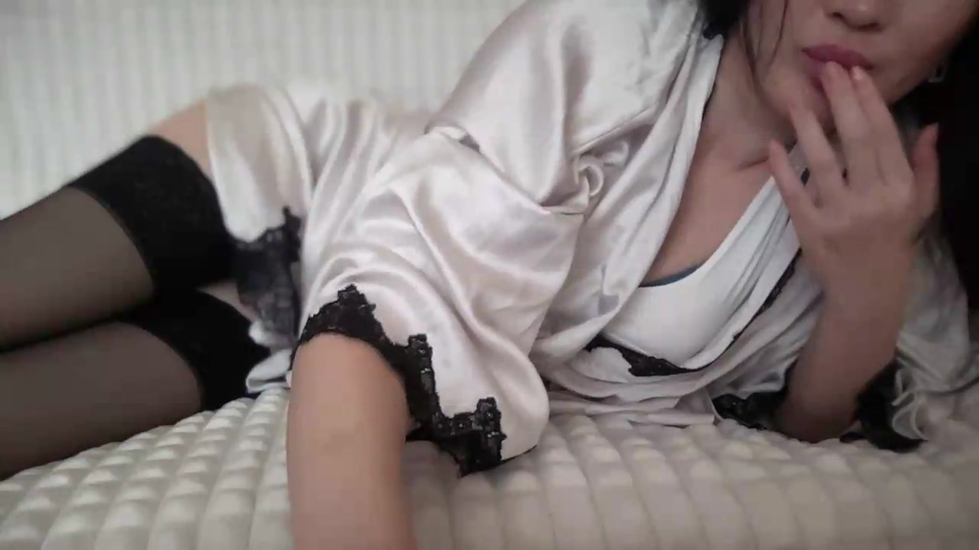 Gallery image thumbnail from Lunalapin's myfreecams stream on, 06/12/2026, 11:22 image 9 of 20