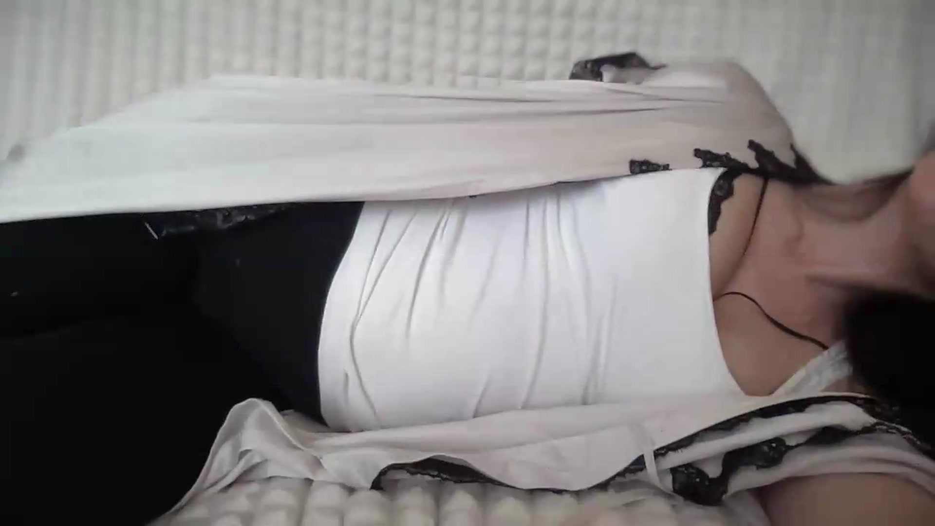 Gallery image thumbnail from Lunalapin's myfreecams stream on, 06/14/2026, 13:00 image 16 of 20