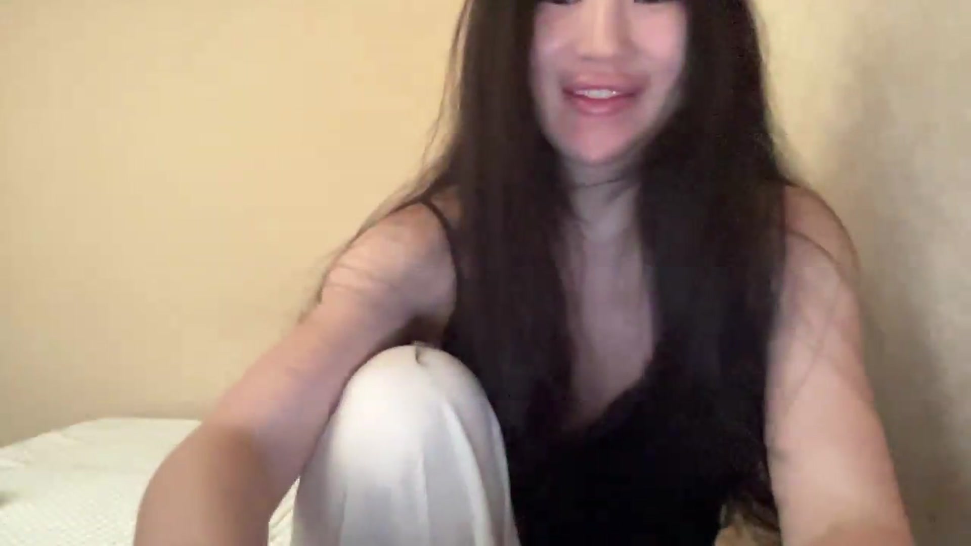 Gallery image thumbnail from Lunalapin's myfreecams stream on, 07/09/2026, 10:23 image 18 of 20