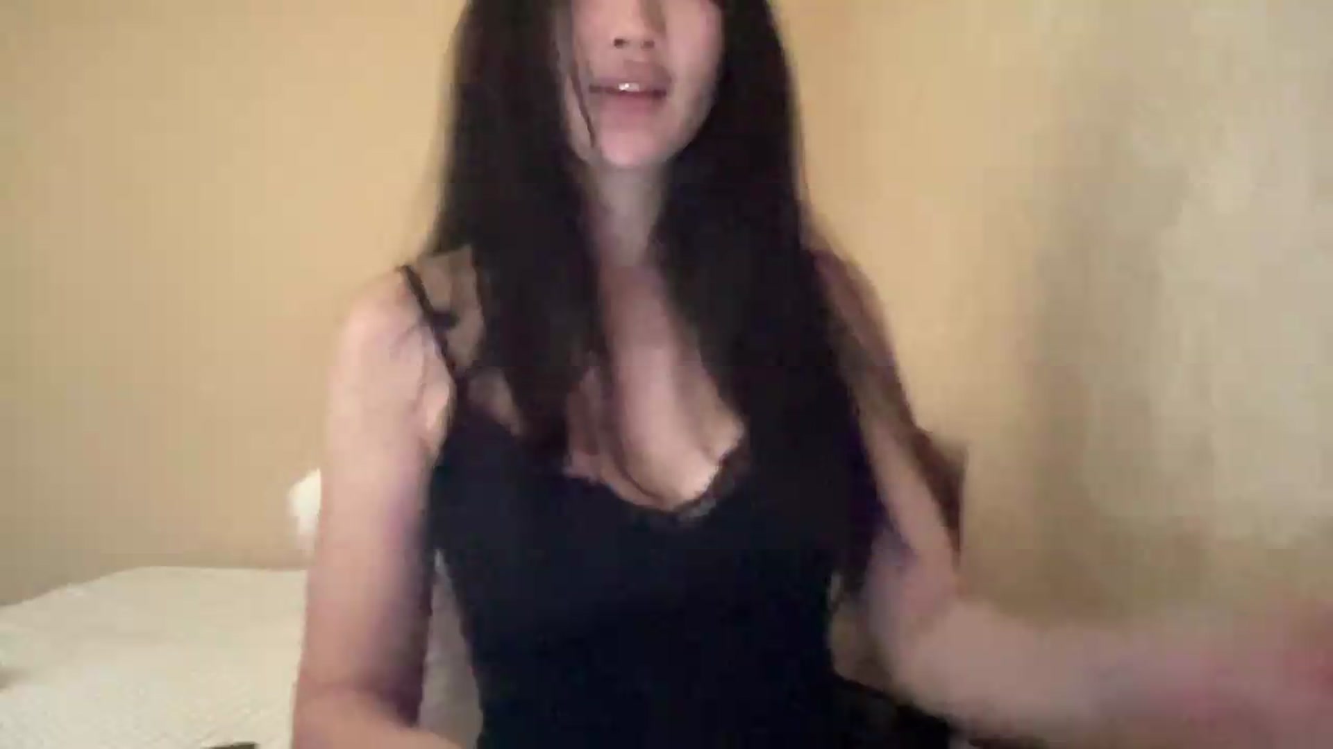 Gallery image thumbnail from Lunalapin's myfreecams stream on, 07/09/2026, 11:03 image 7 of 20