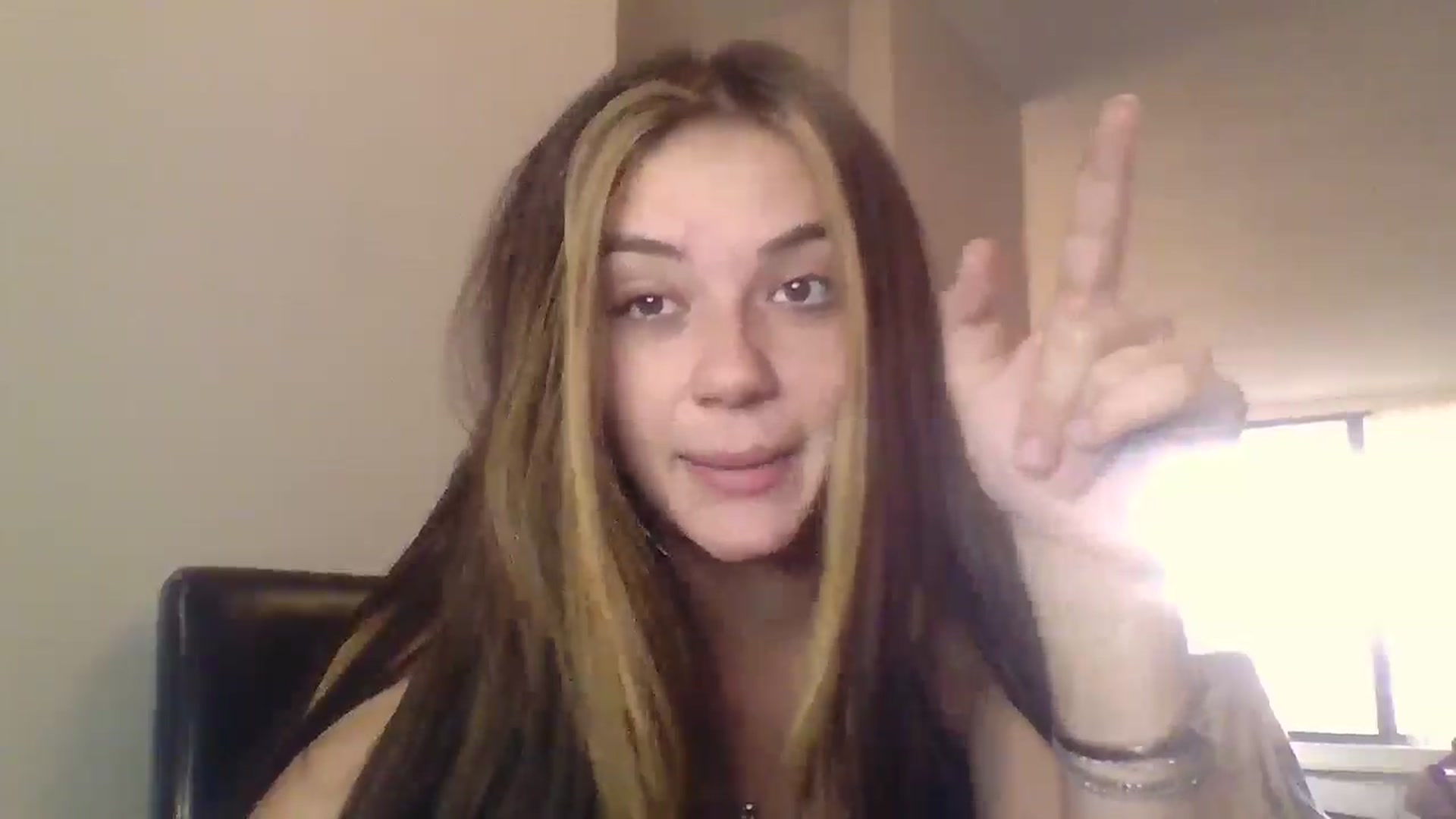 Gallery image thumbnail from Lunalux's myfreecams stream on, 07/16/2025, 03:24 image 14 of 20
