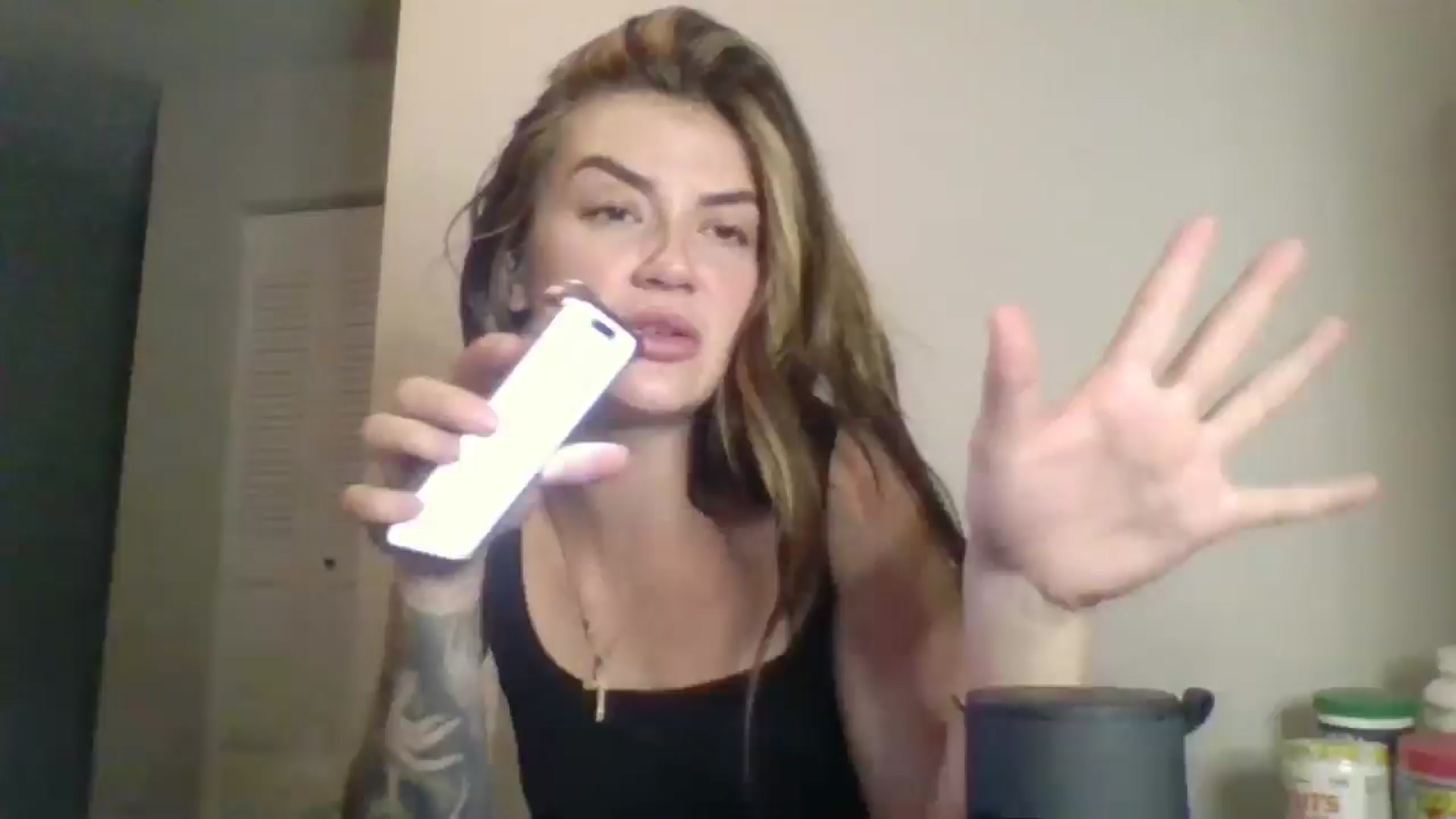 Gallery image thumbnail from Lunalux's myfreecams stream on, 07/26/2025, 08:34 image 18 of 20