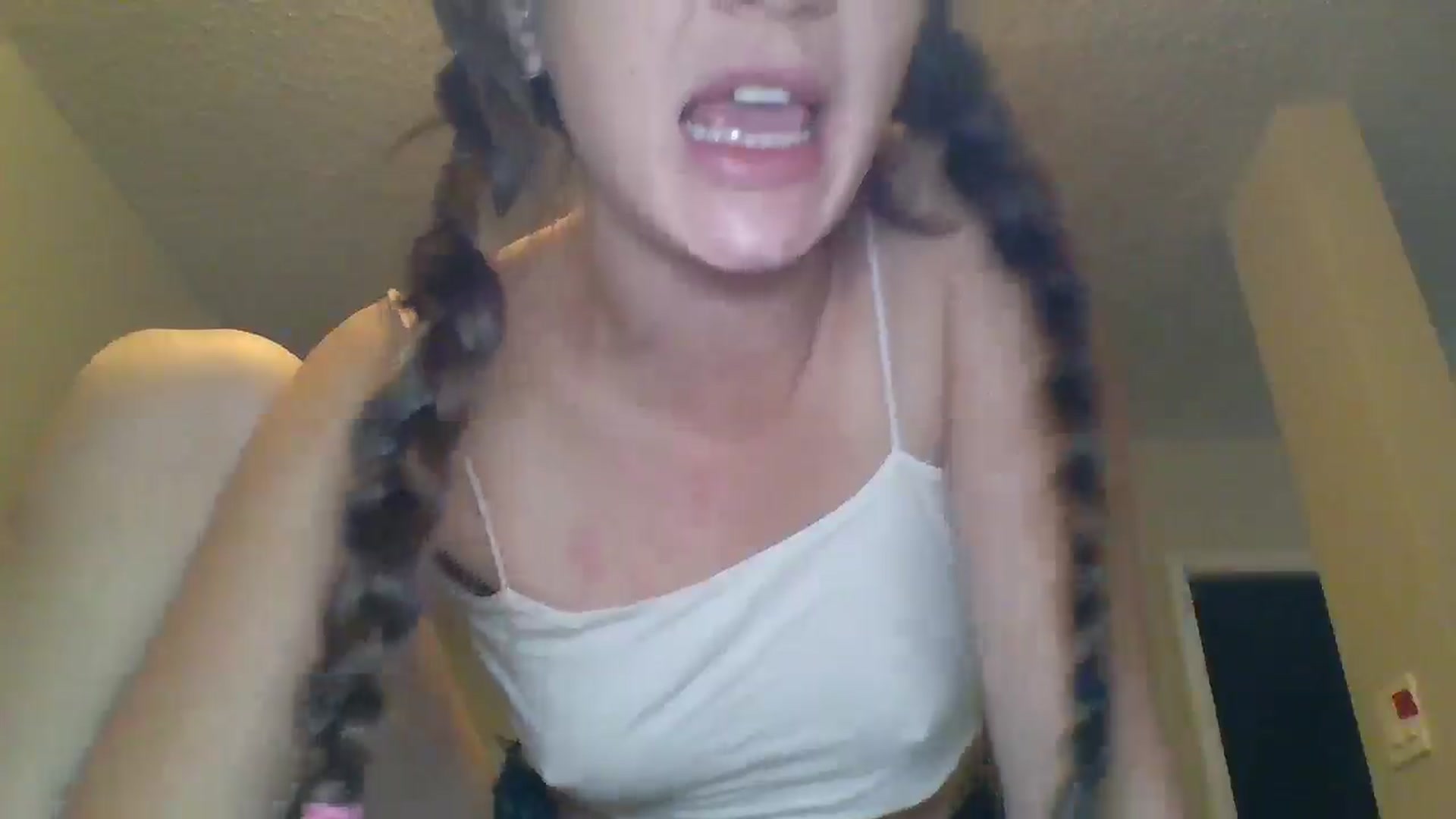 Gallery image thumbnail from Lunalux's myfreecams stream on, 10/23/2025, 05:41 image 11 of 20