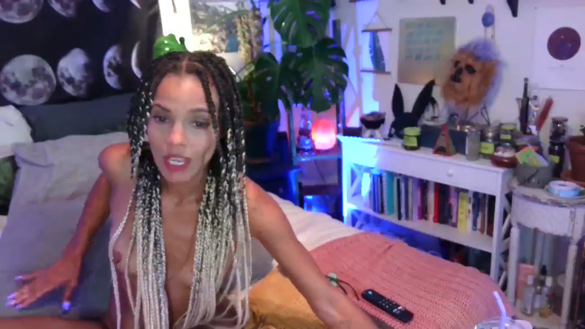 Gallery image thumbnail from LunarLexBday's myfreecams stream on, 09/07/2023, 12:04 image 13 of 20