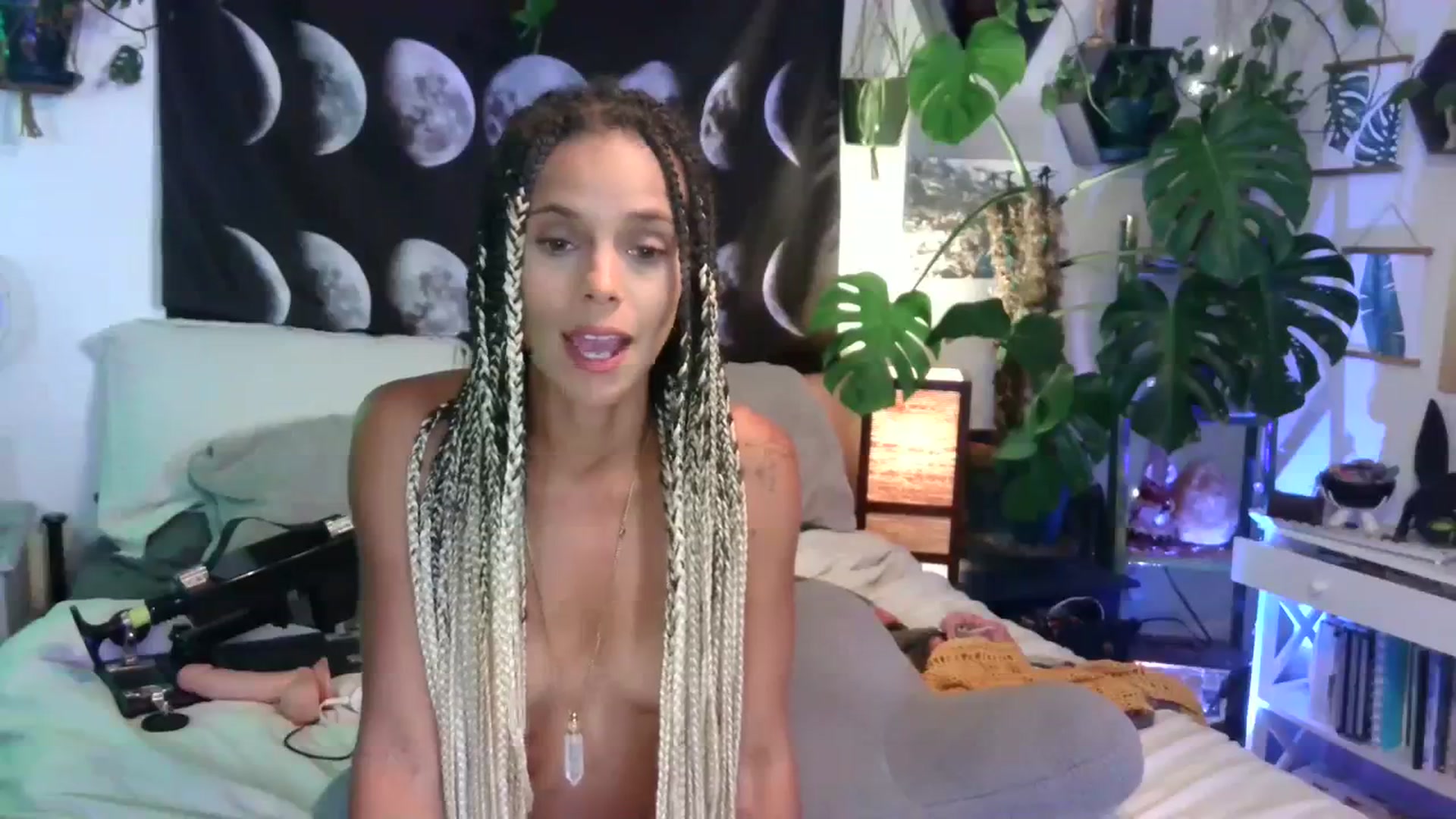Gallery image thumbnail from LunarLexBday's myfreecams stream on, 09/16/2023, 10:54 image 11 of 20