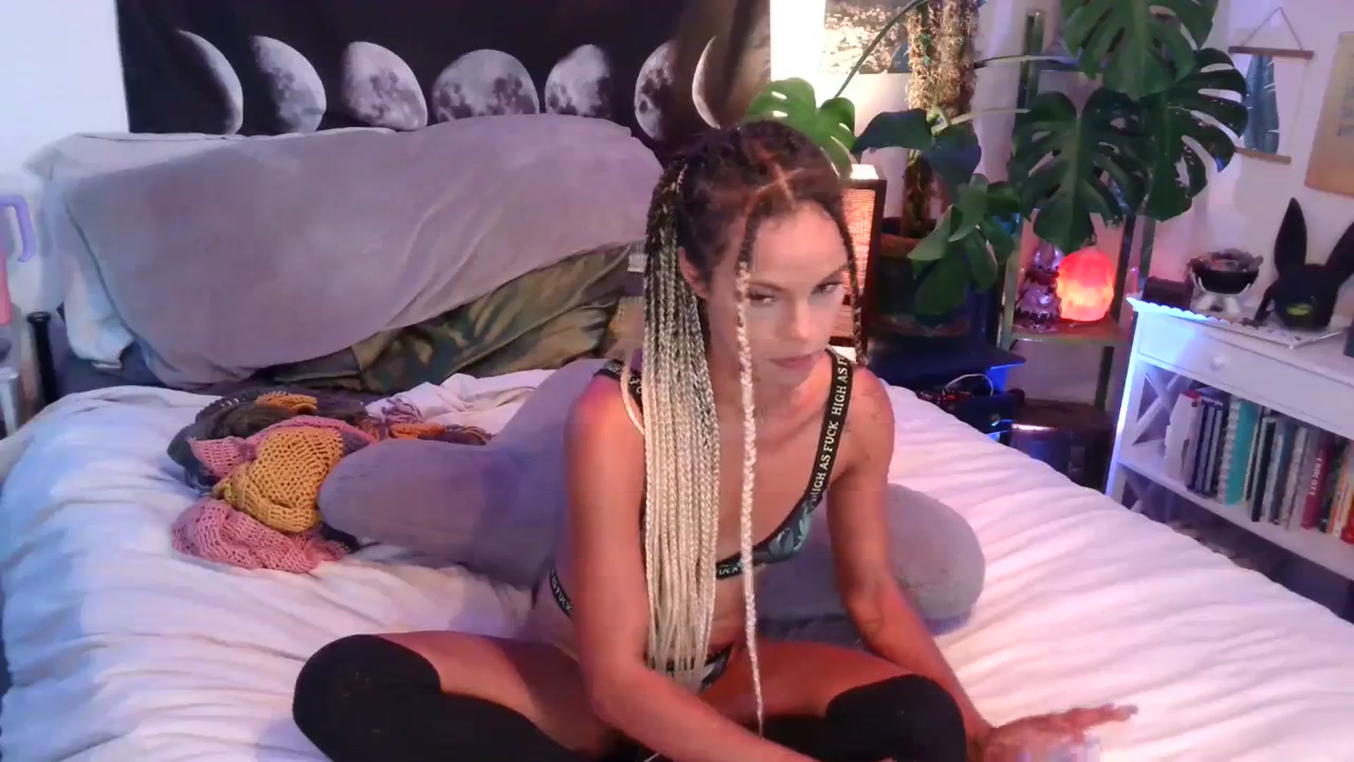 Gallery image thumbnail from LunarLexBday's myfreecams stream on, 09/18/2023, 08:05 image 17 of 20