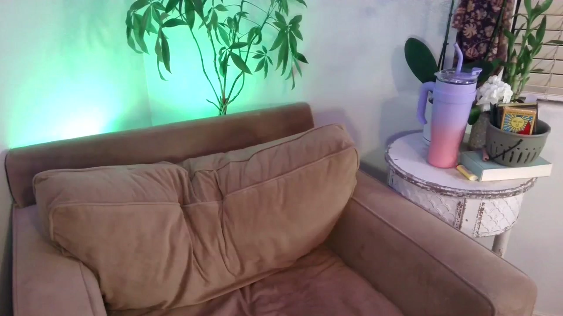 Gallery image thumbnail from LunarLexBday's myfreecams stream on, 09/24/2023, 13:19 image 18 of 20
