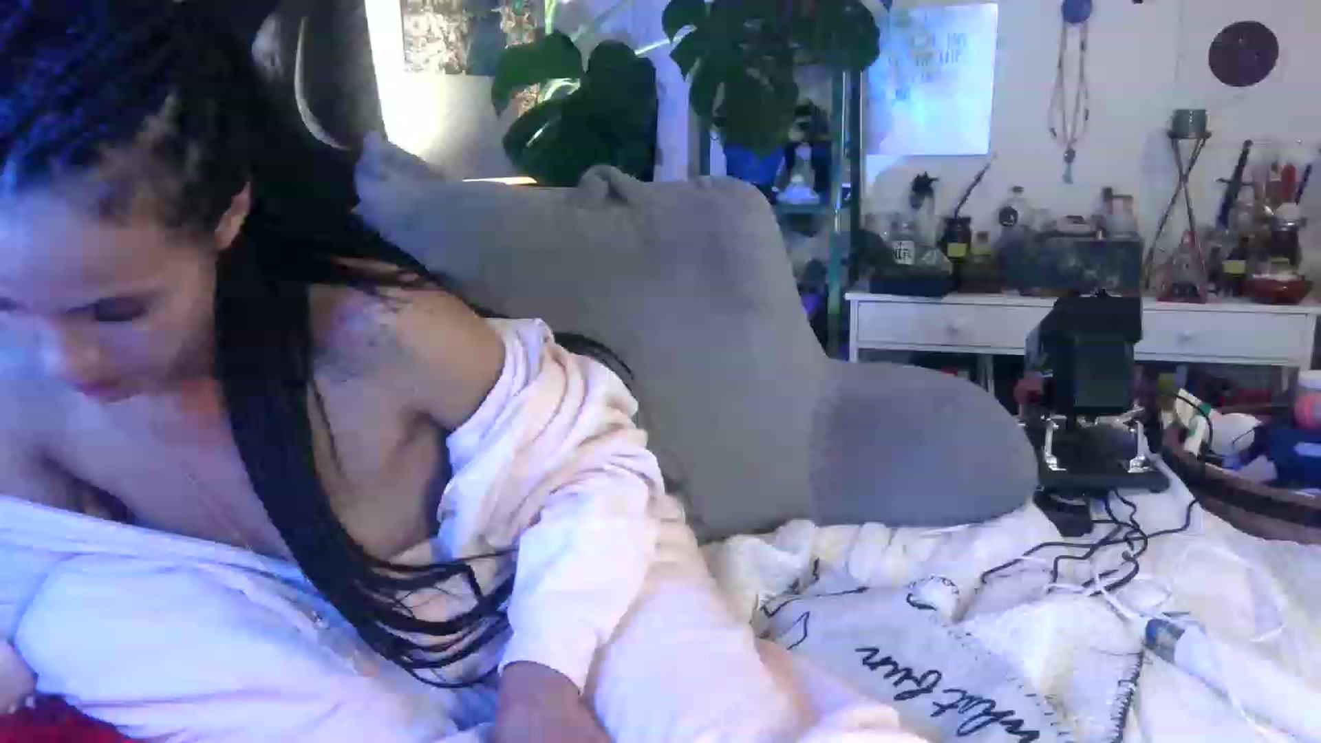 Gallery image thumbnail from LunarLexxx's myfreecams stream on, 04/02/2023, 11:31 image 4 of 20
