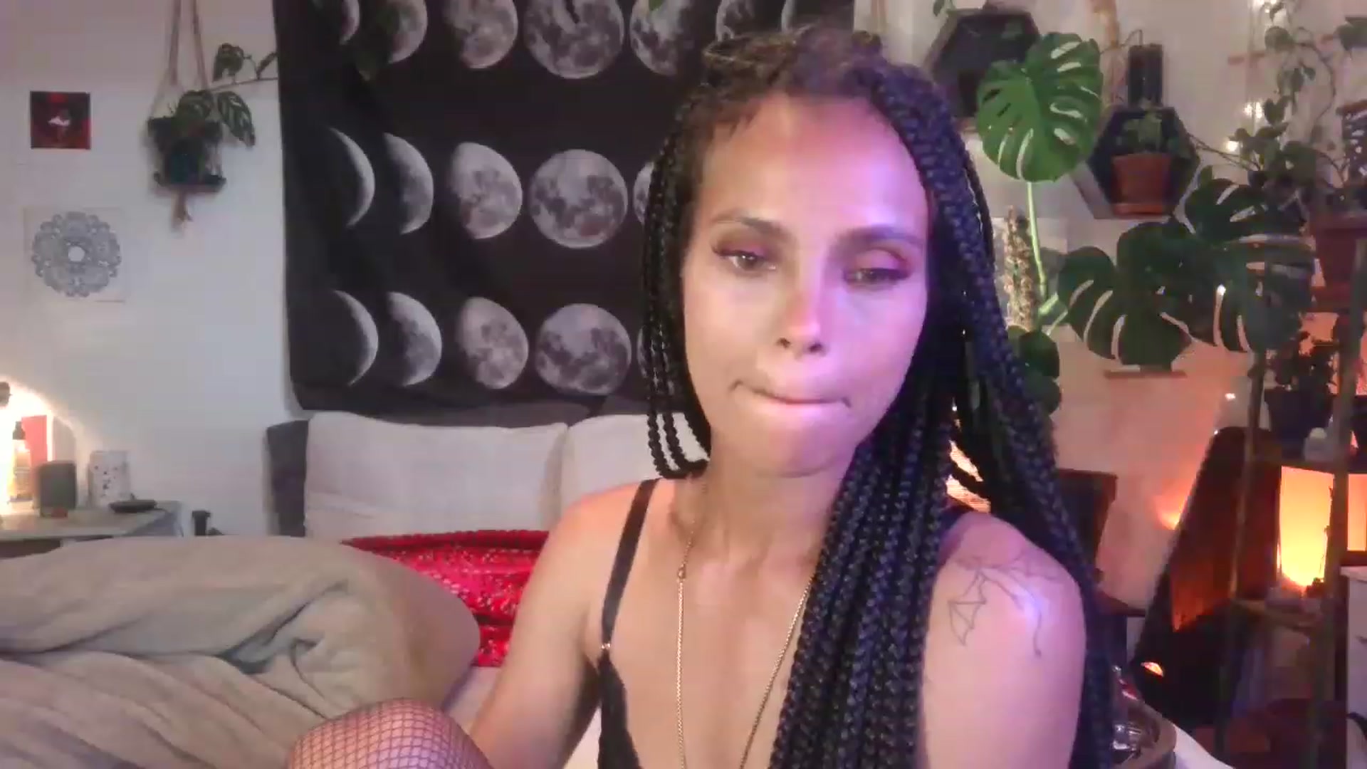 Gallery image thumbnail from LunarLexxx's myfreecams stream on, 04/24/2023, 08:10 image 15 of 20