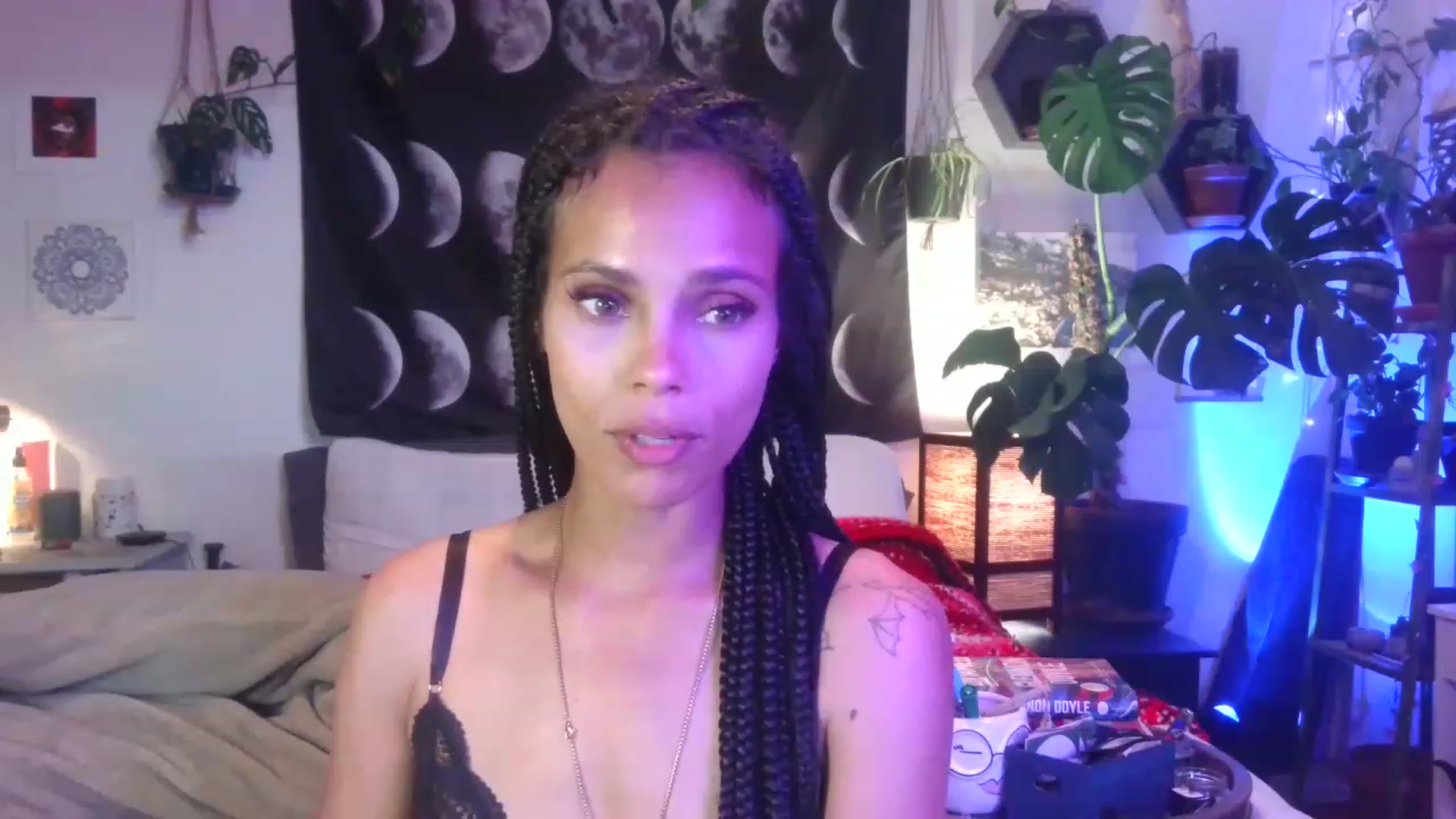 Gallery image thumbnail from LunarLexxx's myfreecams stream on, 04/24/2023, 08:10 image 19 of 20
