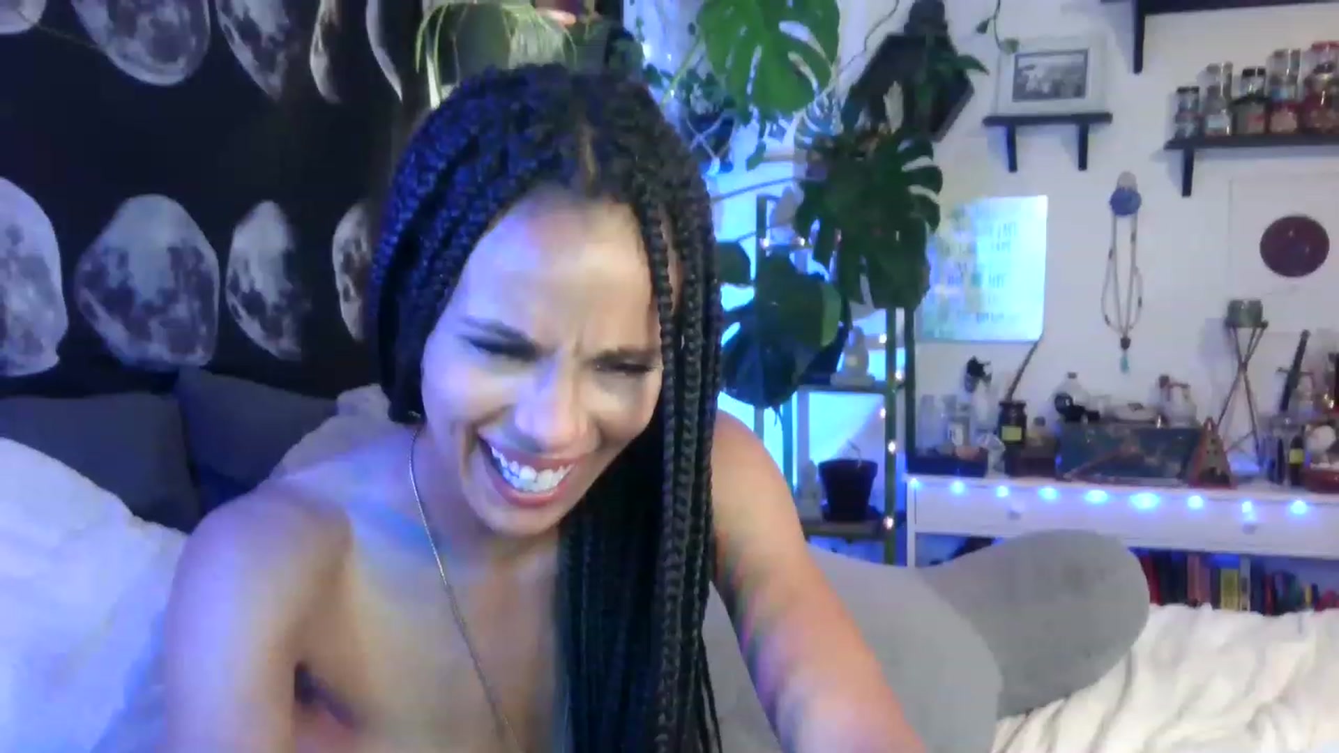 Gallery image thumbnail from LunarLexxx's myfreecams stream on, 04/28/2023, 11:42 image 13 of 20