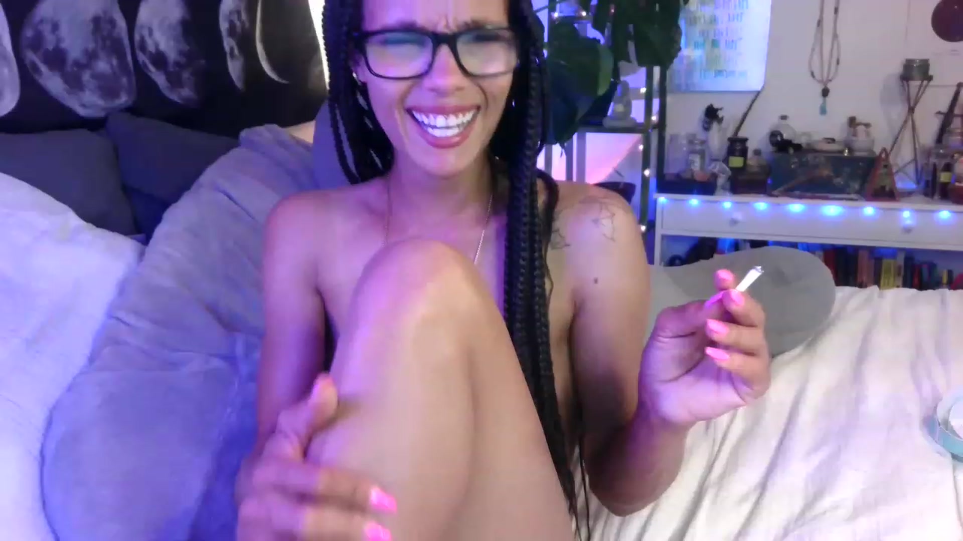 Gallery image thumbnail from LunarLexxx's myfreecams stream on, 04/28/2023, 11:42 image 5 of 20