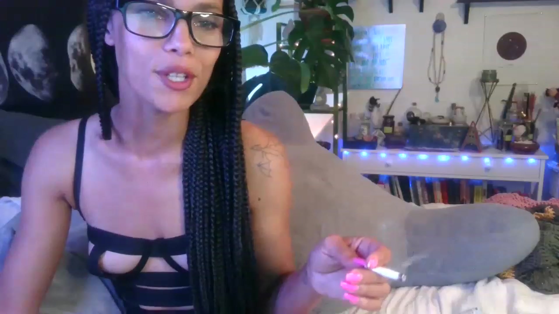 Gallery image thumbnail from LunarLexxx's myfreecams stream on, 04/30/2023, 08:39 image 6 of 20
