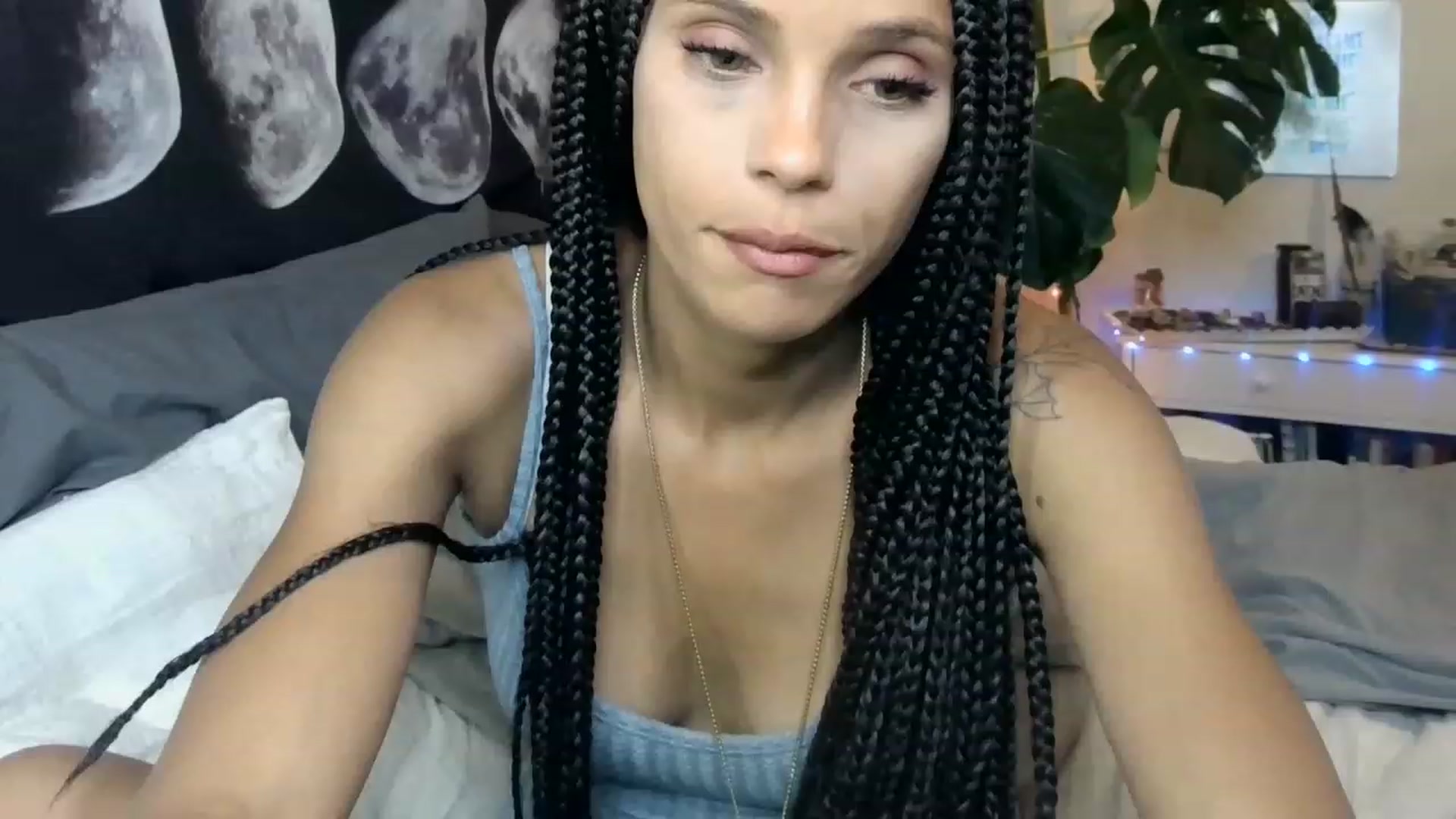 Gallery image thumbnail from LunarLexxx's myfreecams stream on, 05/14/2023, 10:18 image 12 of 20