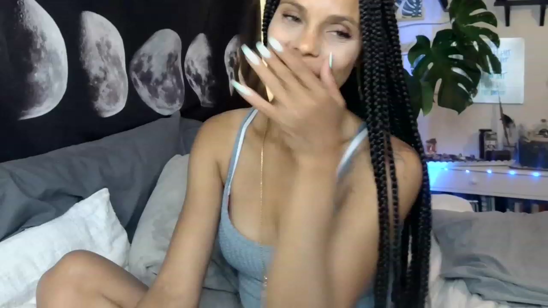 Gallery image thumbnail from LunarLexxx's myfreecams stream on, 05/14/2023, 10:18 image 9 of 20