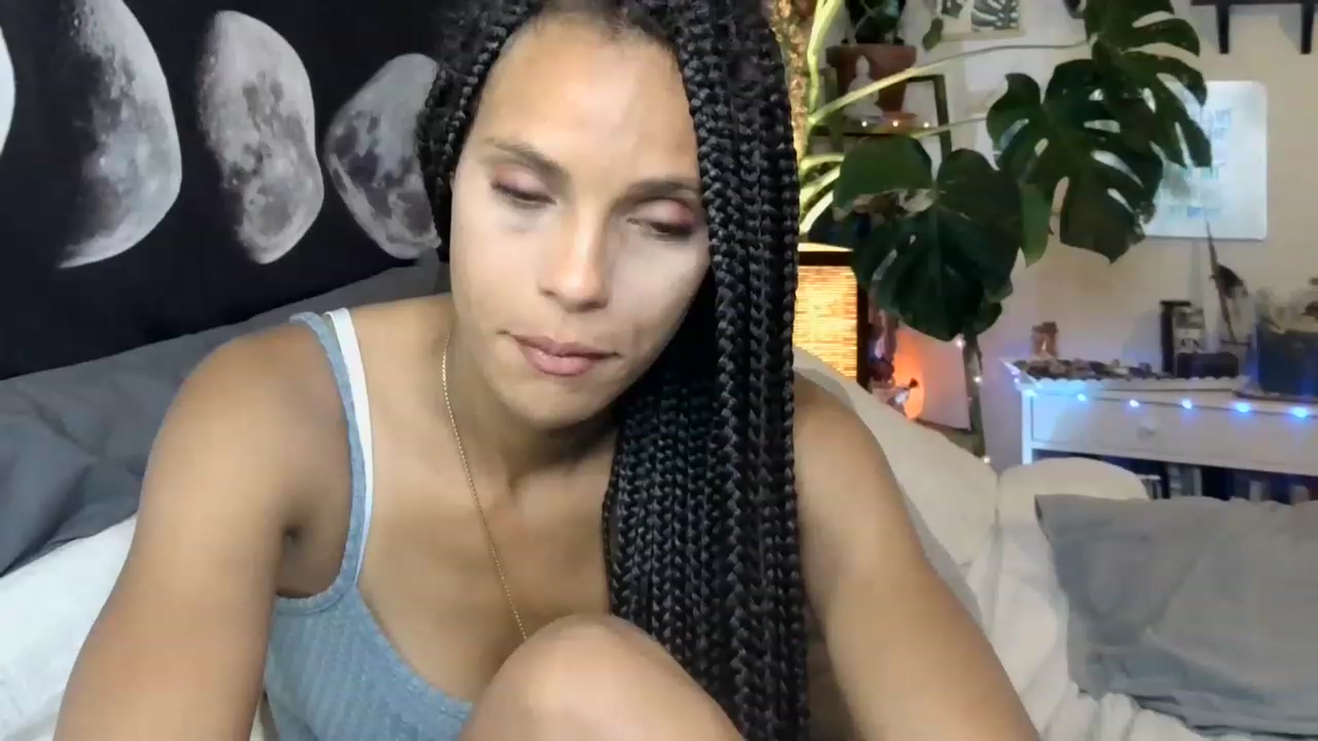 Gallery image thumbnail from LunarLexxx's myfreecams stream on, 05/14/2023, 10:18 image 15 of 20