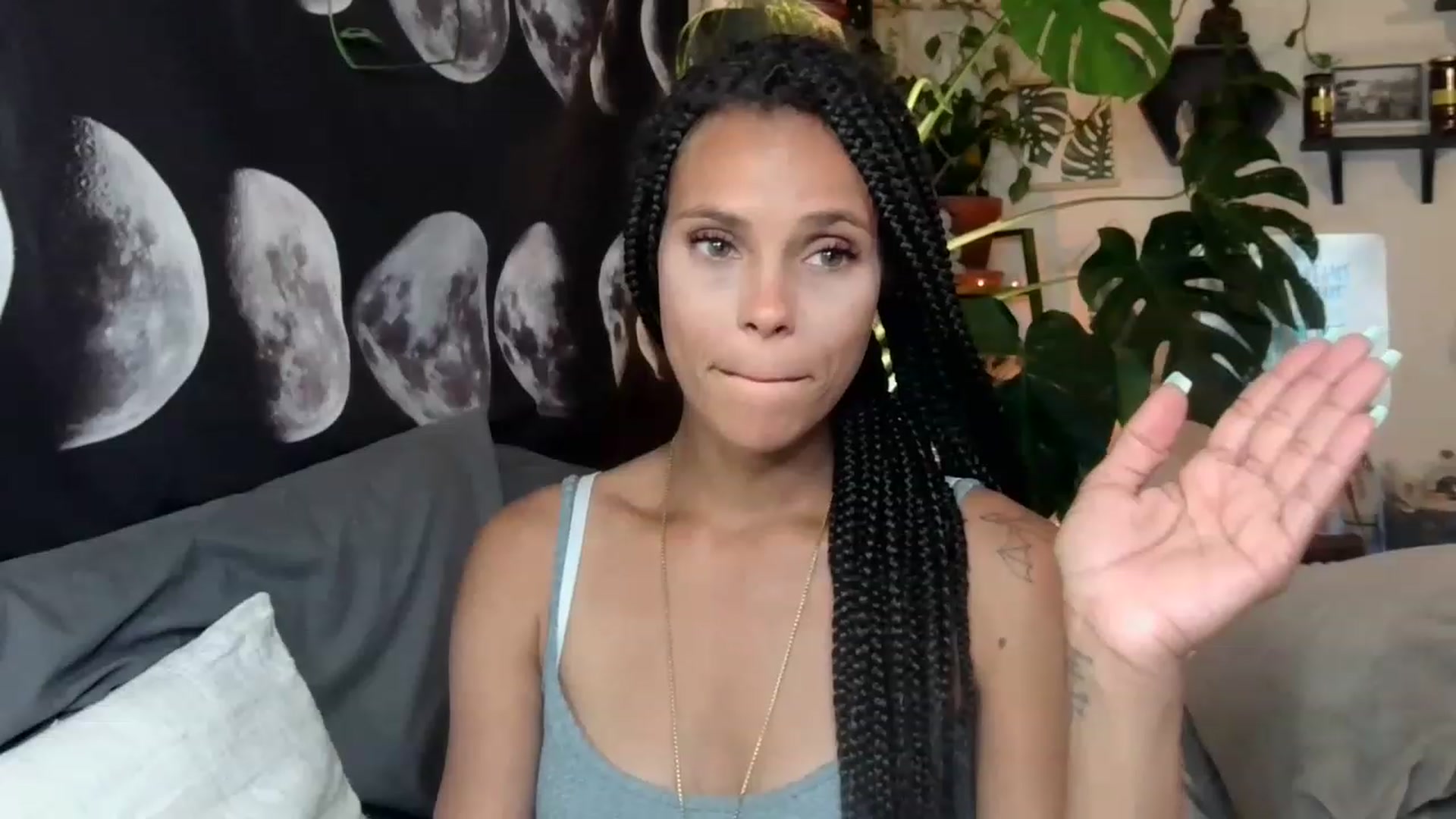 Gallery image thumbnail from LunarLexxx's myfreecams stream on, 05/14/2023, 10:18 image 3 of 20
