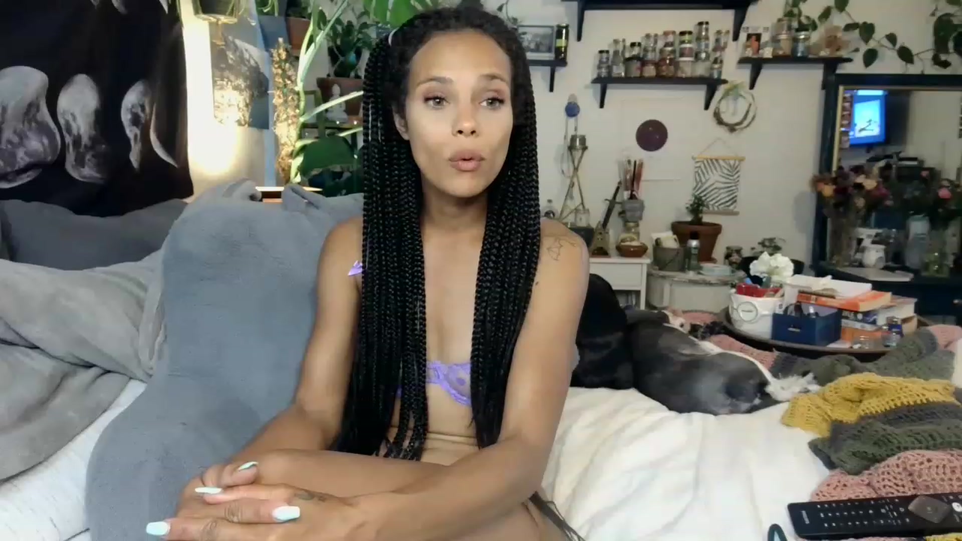 Gallery image thumbnail from LunarLexxx's myfreecams stream on, 05/17/2023, 08:28 image 14 of 20