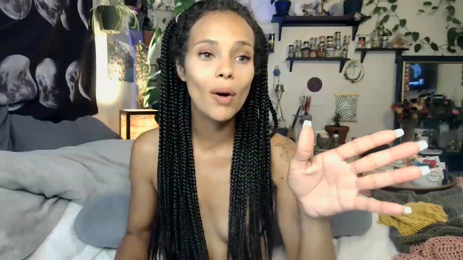 Gallery image thumbnail from LunarLexxx's myfreecams stream on, 05/17/2023, 09:19 image 7 of 20