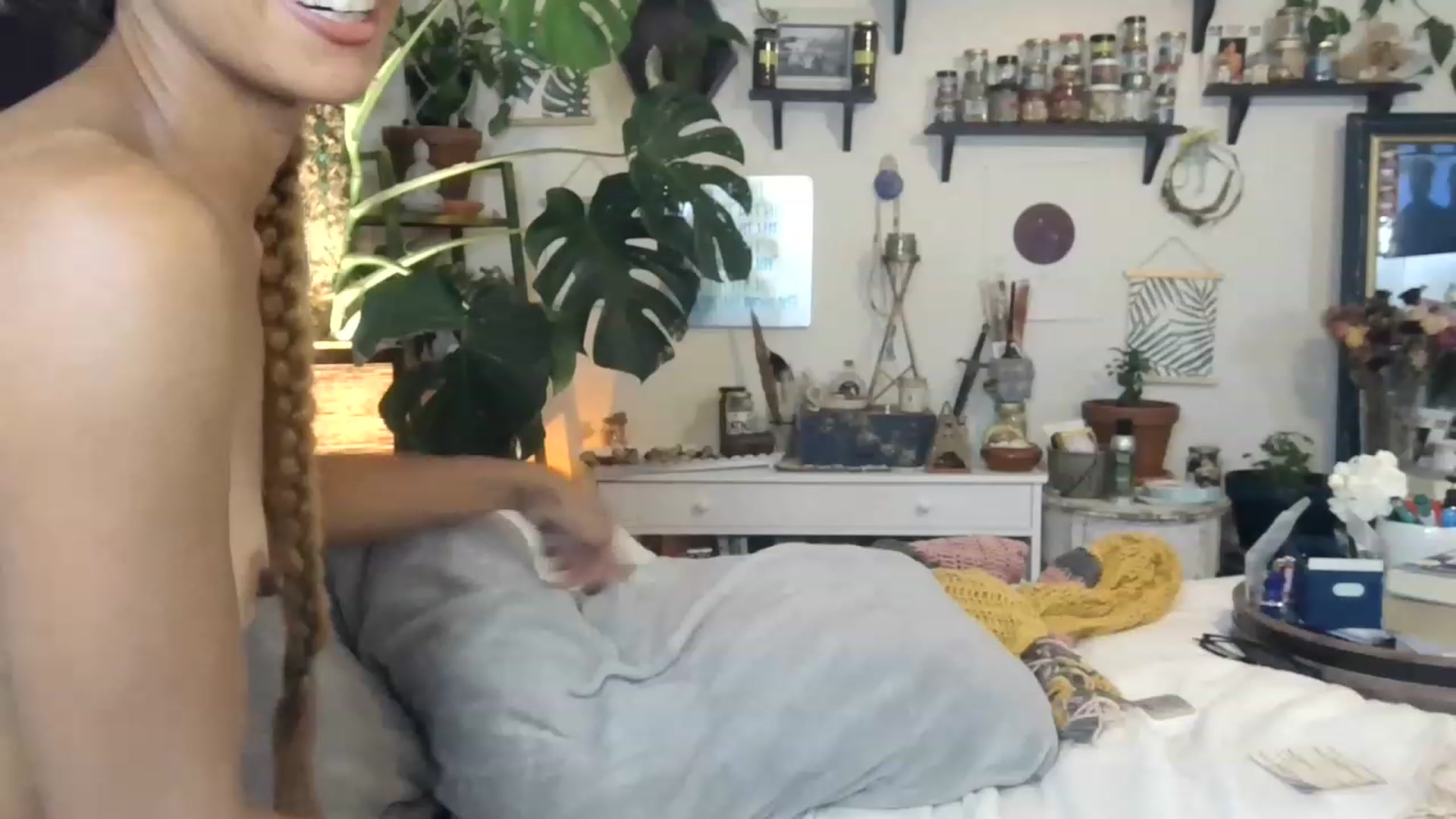 Gallery image thumbnail from LunarLexxx's myfreecams stream on, 05/22/2023, 11:28 image 16 of 20