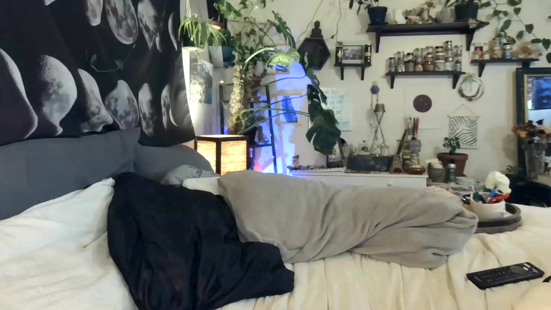 Gallery image thumbnail from LunarLexxx's myfreecams stream on, 05/26/2023, 12:32 image 10 of 20