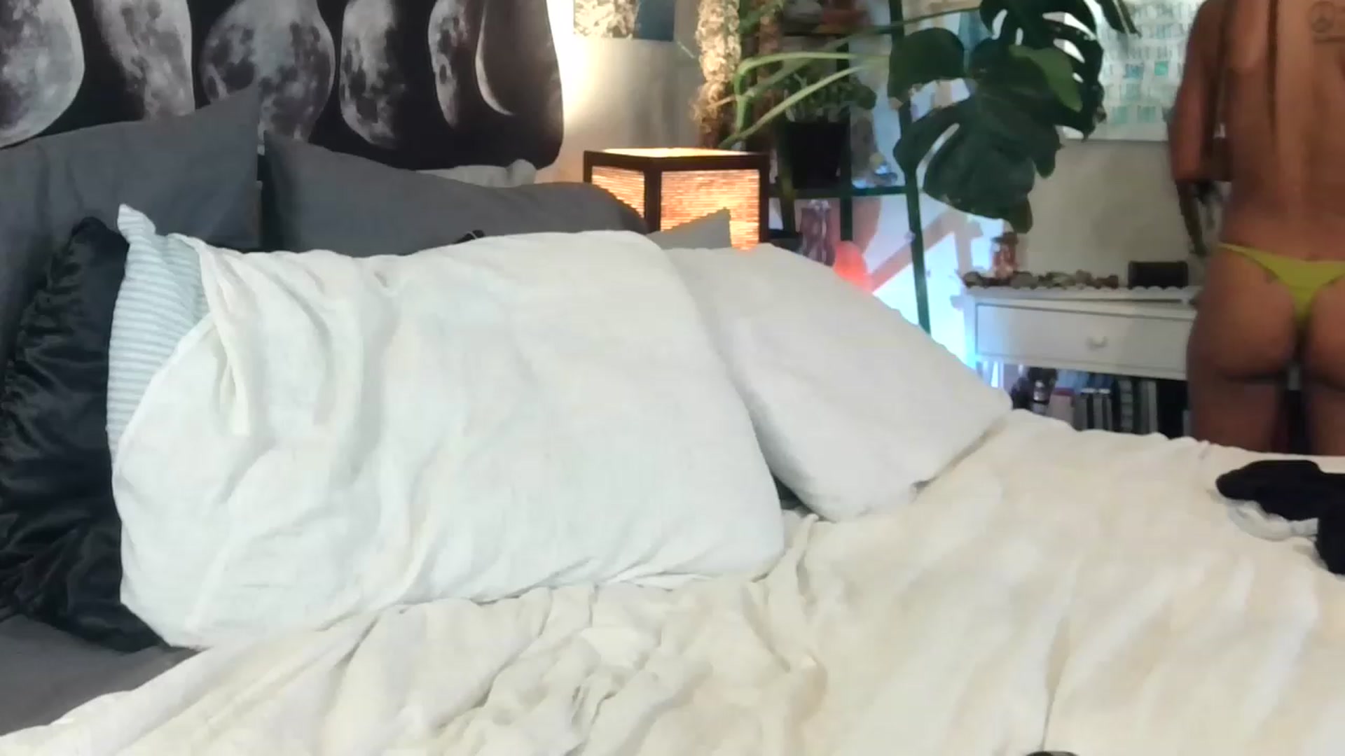 Gallery image thumbnail from LunarLexxx's myfreecams stream on, 05/29/2023, 08:04 image 14 of 20
