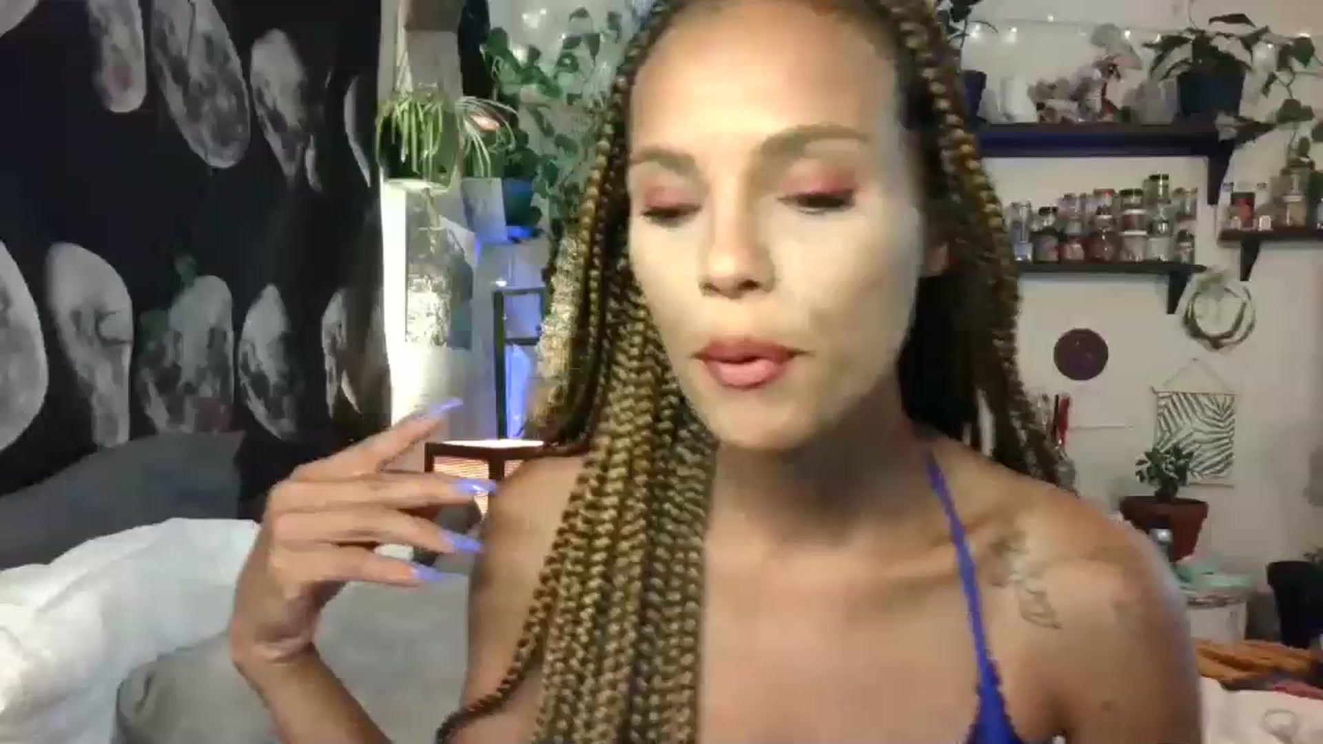Gallery image thumbnail from LunarLexxx's myfreecams stream on, 06/06/2023, 06:21 image 1 of 20