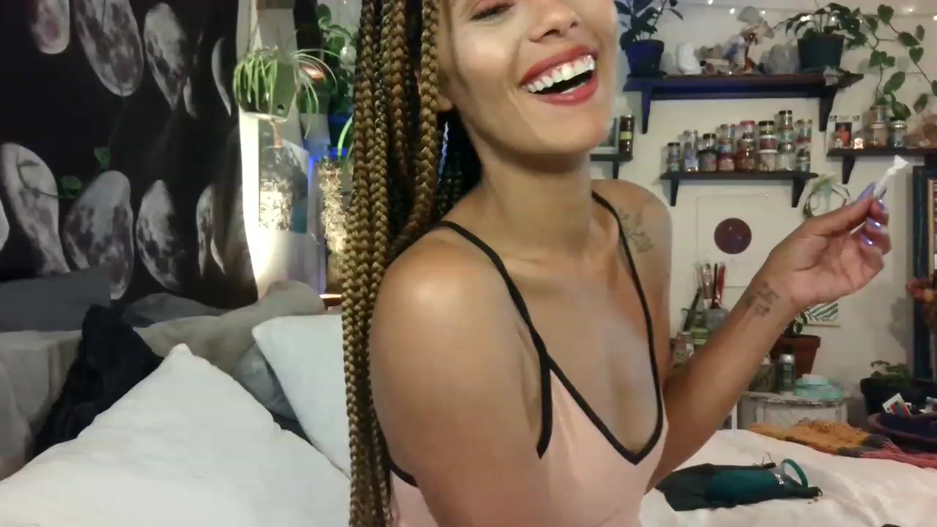 Gallery image thumbnail from LunarLexxx's myfreecams stream on, 06/09/2023, 08:45 image 8 of 20