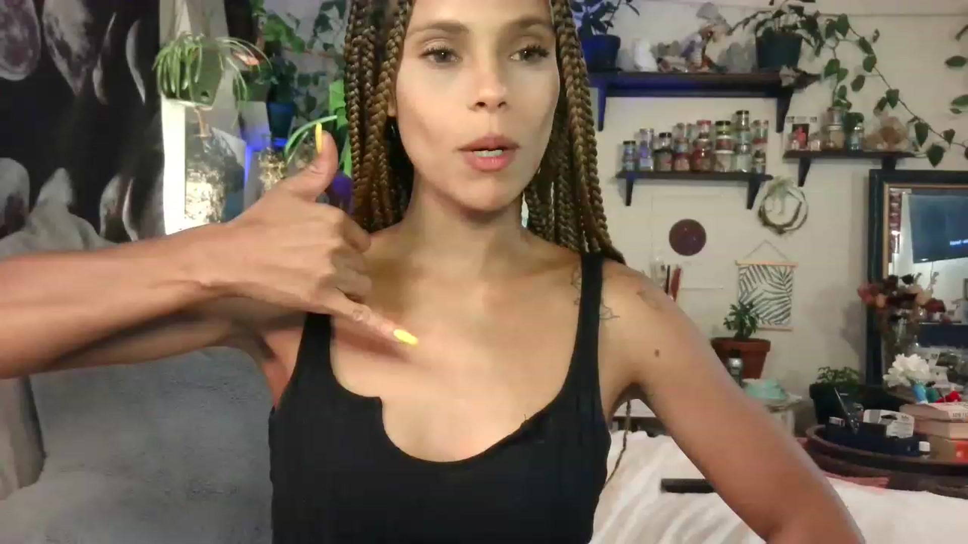 Gallery image thumbnail from LunarLexxx's myfreecams stream on, 06/22/2023, 09:10 image 18 of 20