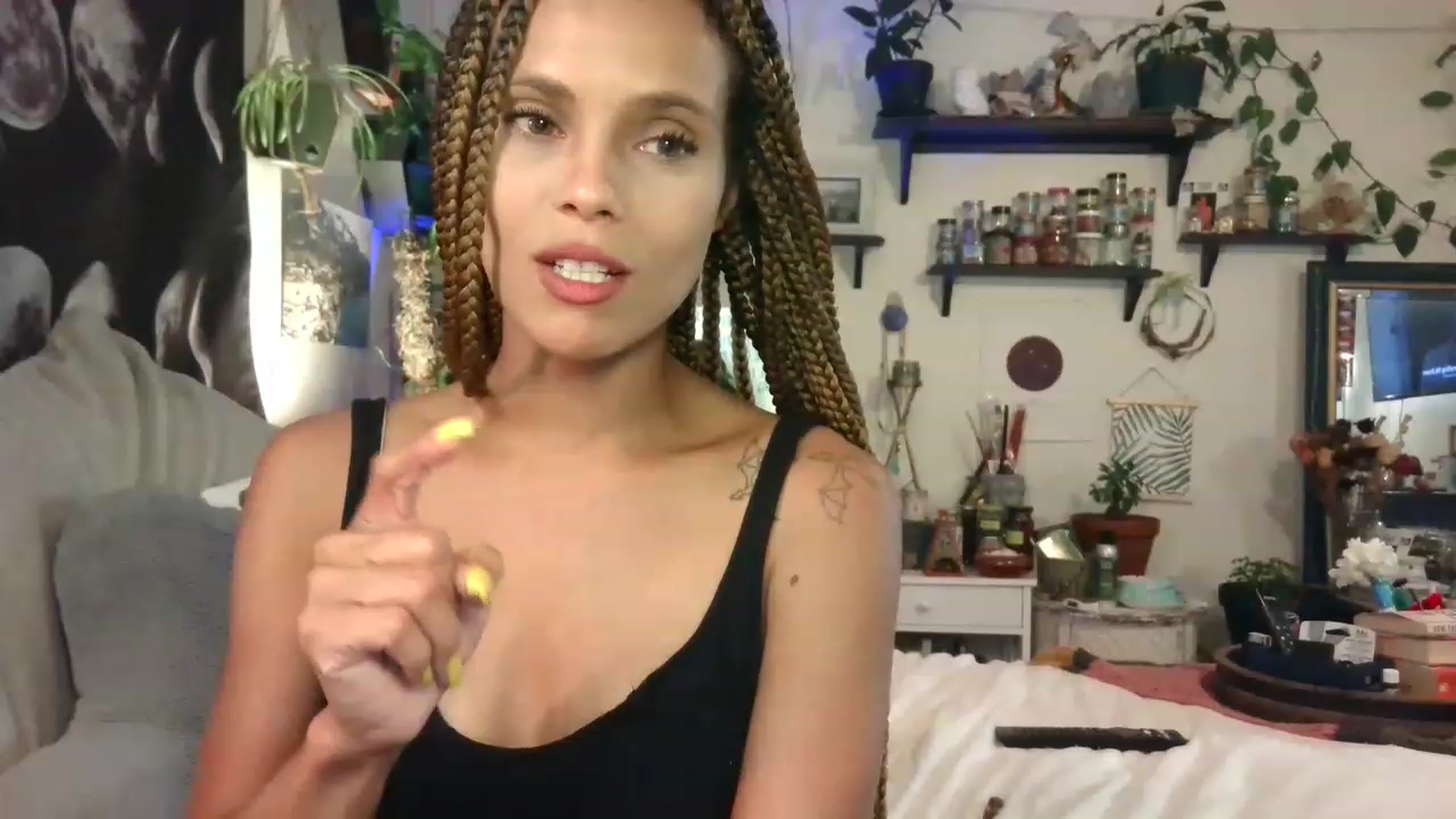 Gallery image thumbnail from LunarLexxx's myfreecams stream on, 06/22/2023, 10:10 image 4 of 20