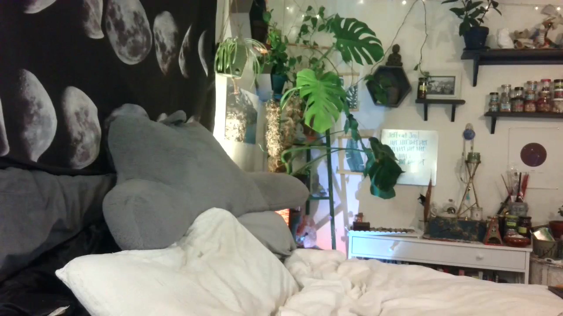 Gallery image thumbnail from LunarLexxx's myfreecams stream on, 06/26/2023, 03:37 image 20 of 20