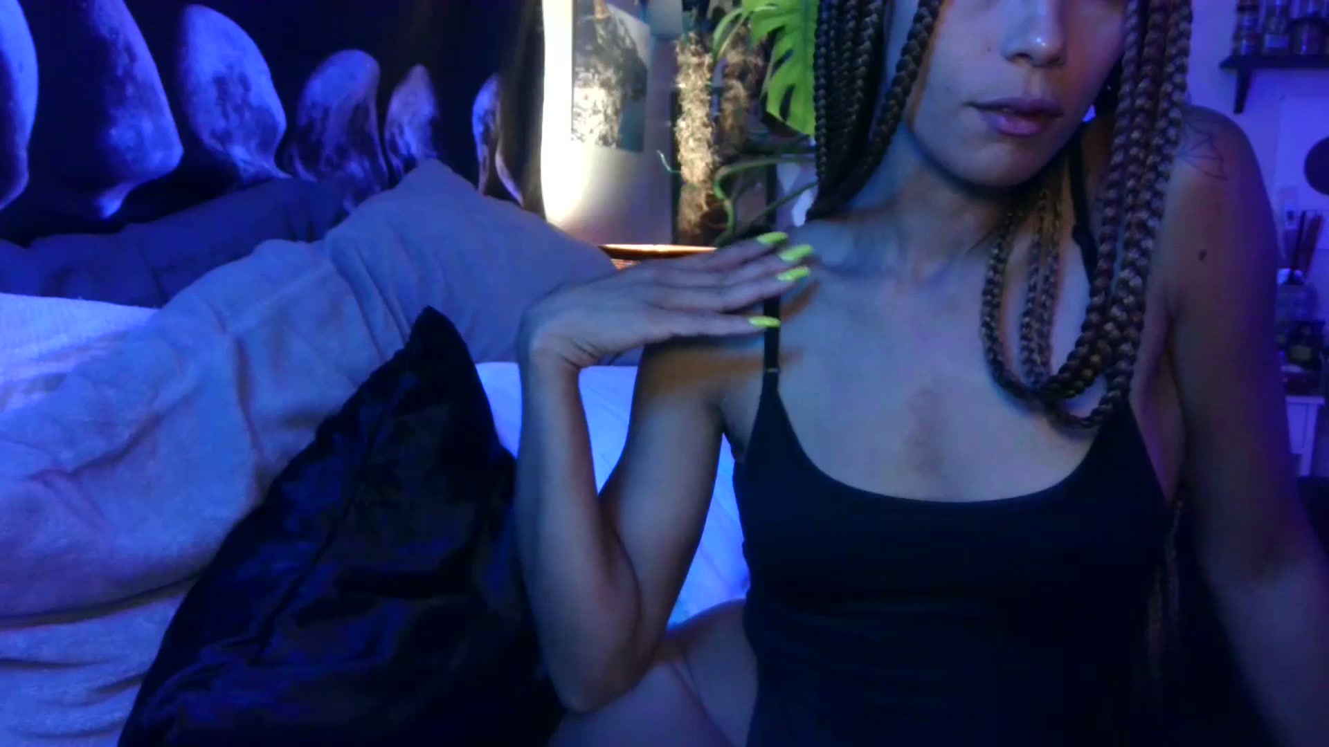 Gallery image thumbnail from LunarLexxx's myfreecams stream on, 06/28/2023, 08:27 image 5 of 20