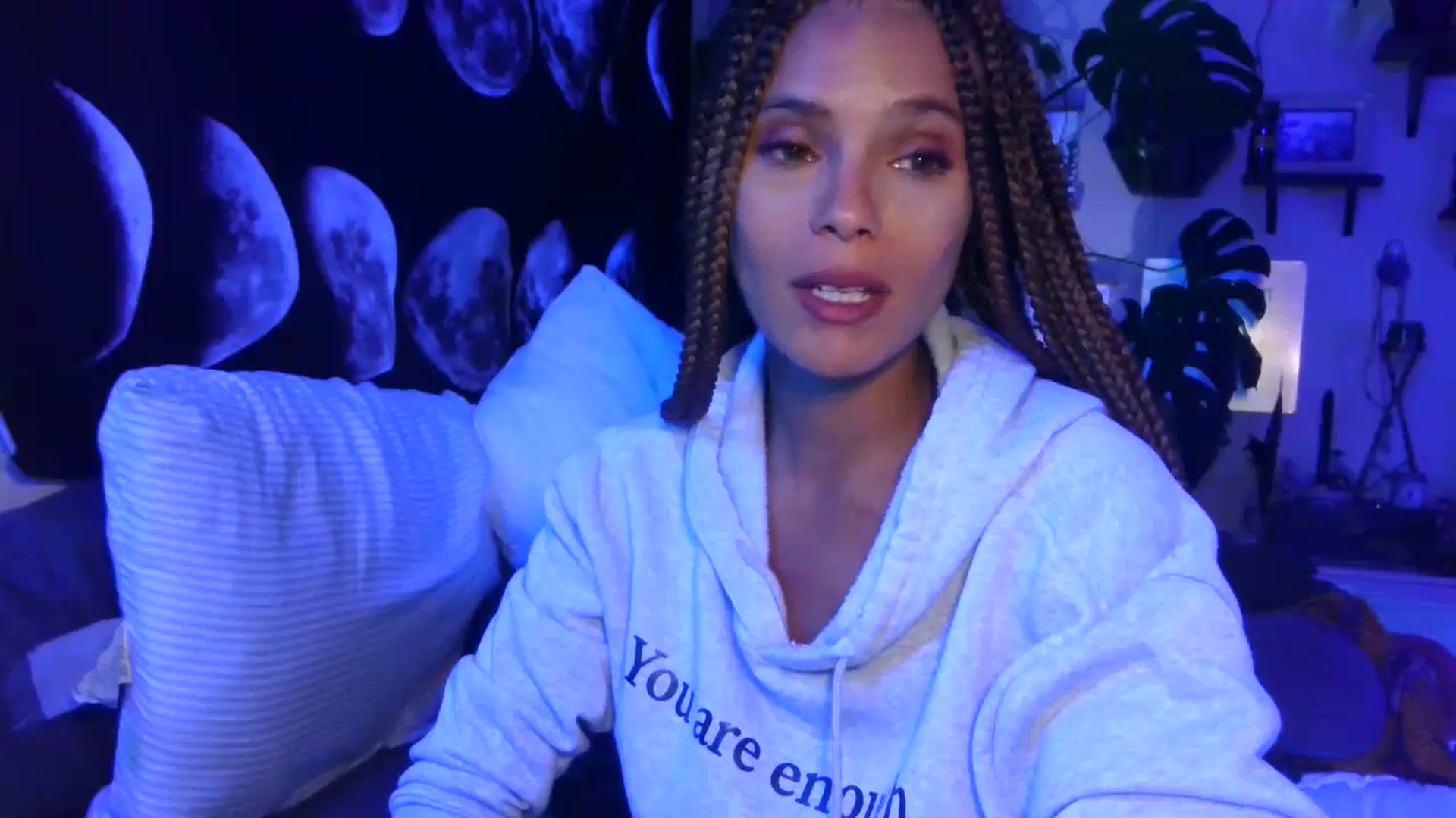 Gallery image thumbnail from LunarLexxx's myfreecams stream on, 07/09/2023, 11:36 image 18 of 20