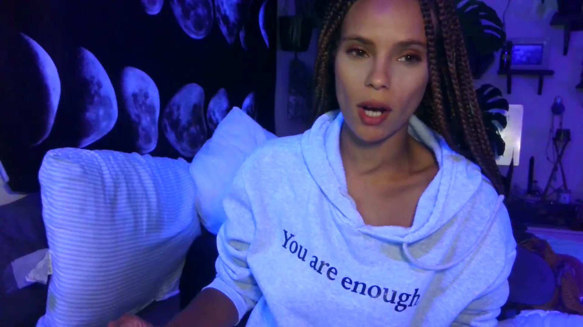 Gallery image thumbnail from LunarLexxx's myfreecams stream on, 07/09/2023, 11:36 image 9 of 20